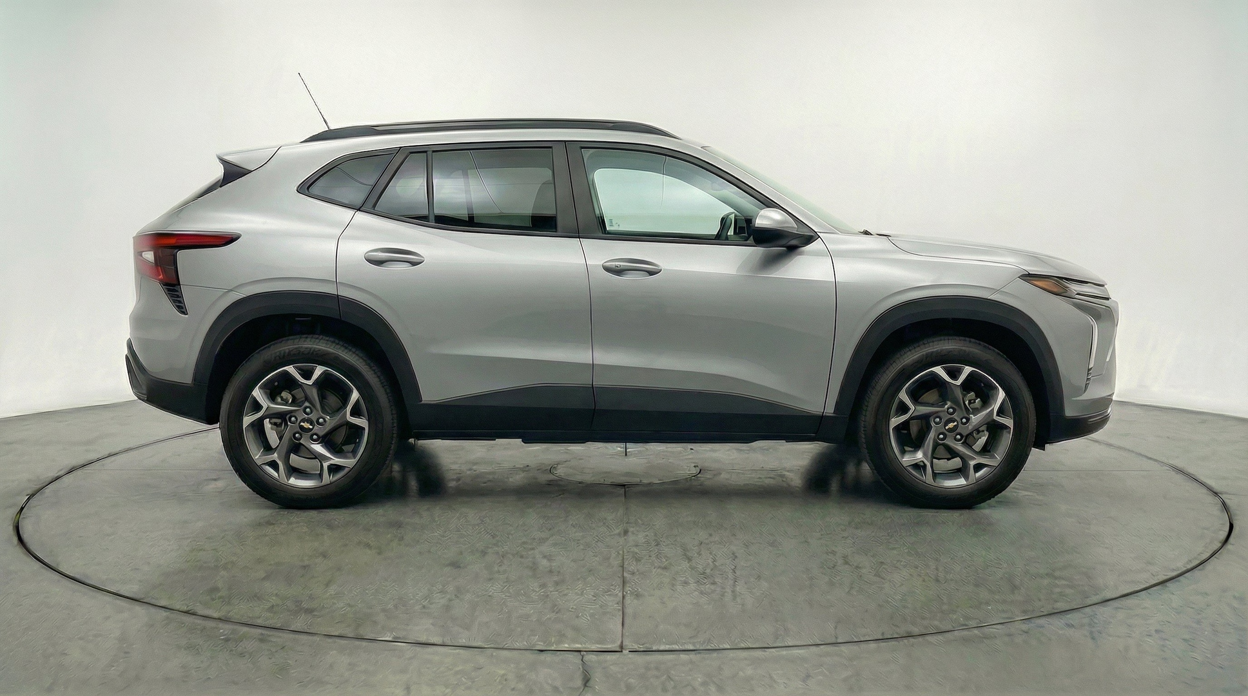Thumbnail: 2025 Chevrolet Trax - 11