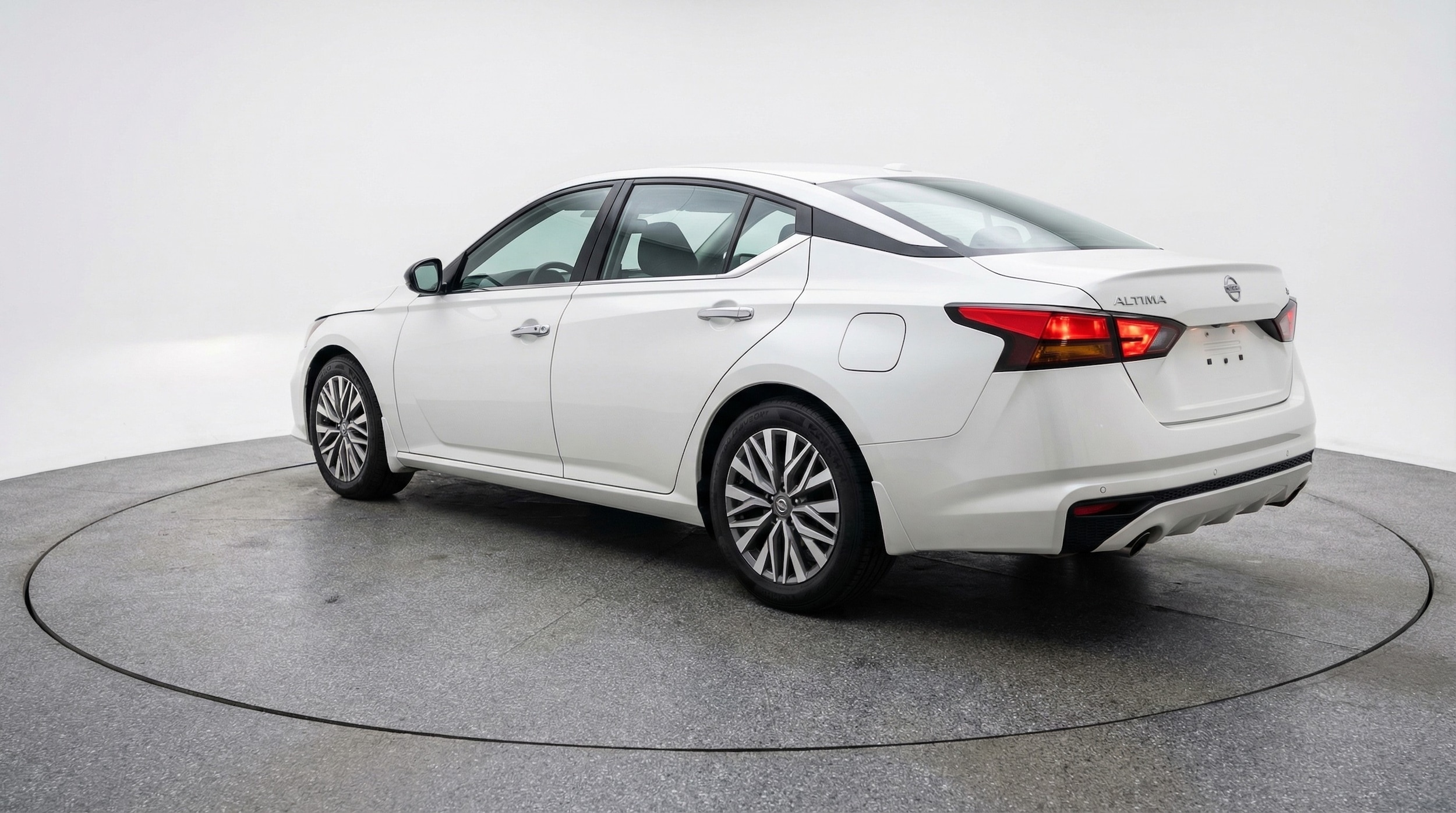 Thumbnail: 2025 Nissan Altima - 5