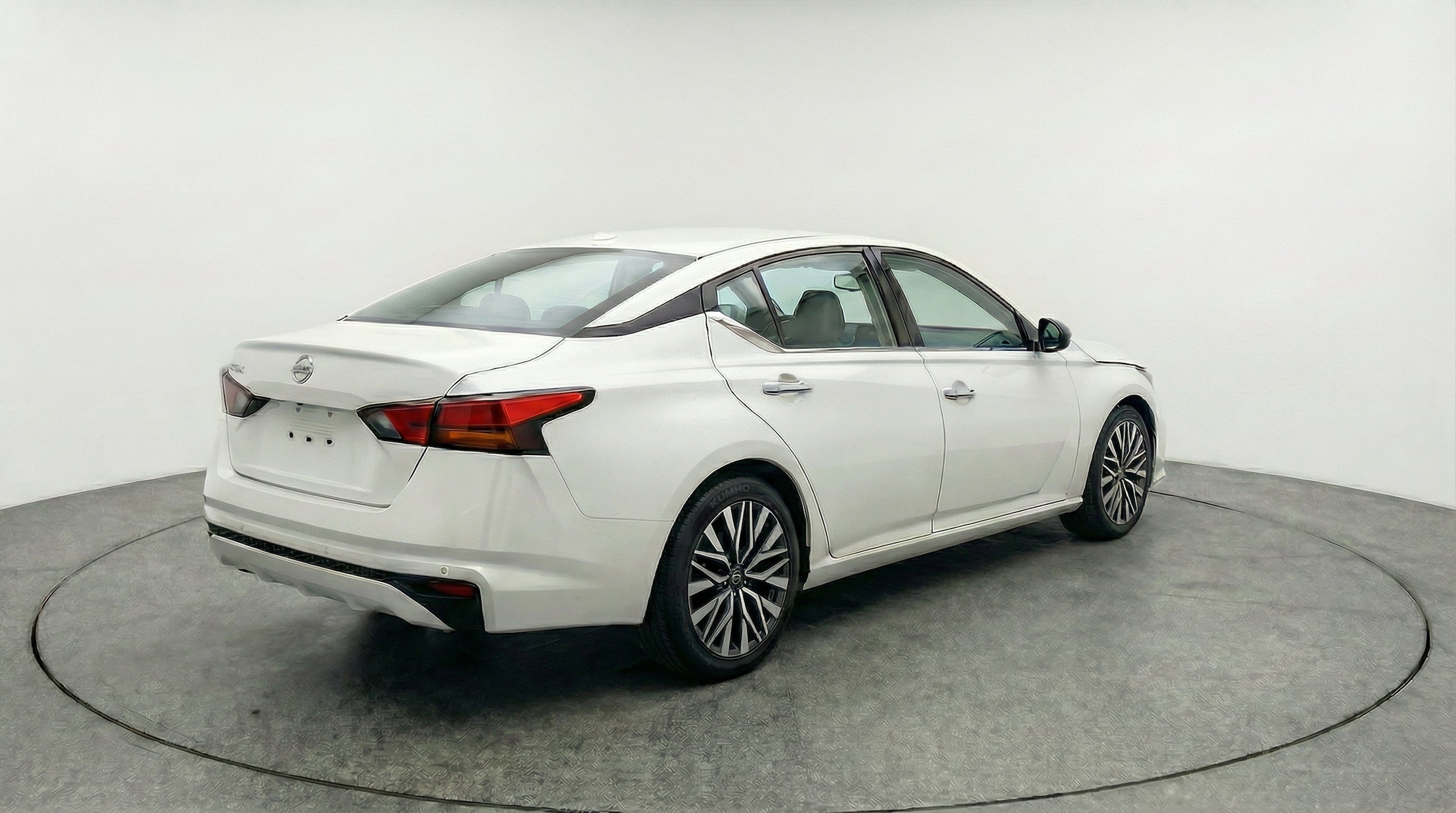 Thumbnail: 2025 Nissan Altima - 9