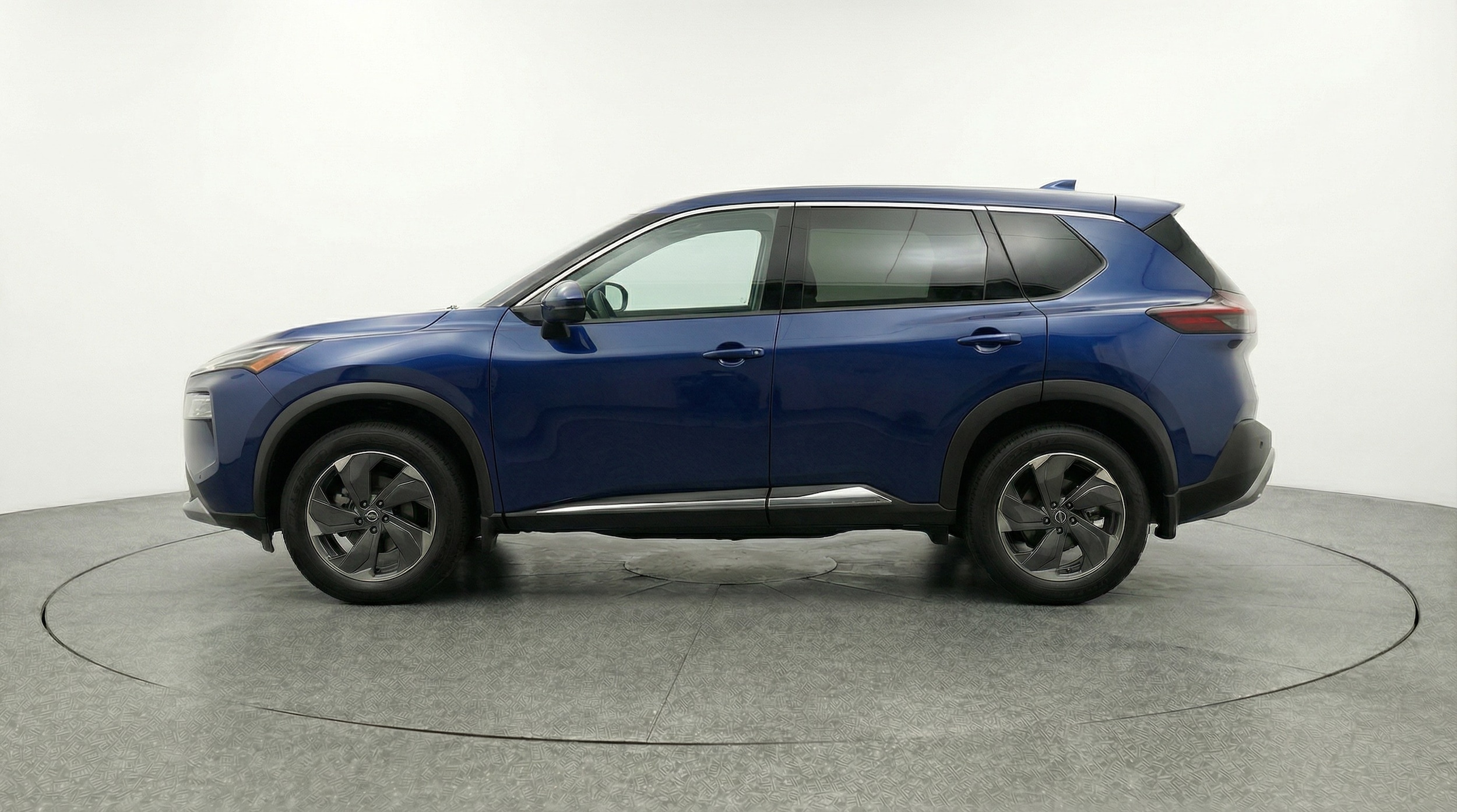 Thumbnail: 2025 Nissan Rogue - 4