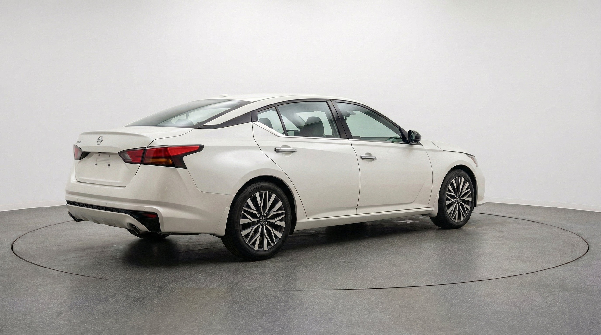 Thumbnail: 2025 Nissan Altima - 9