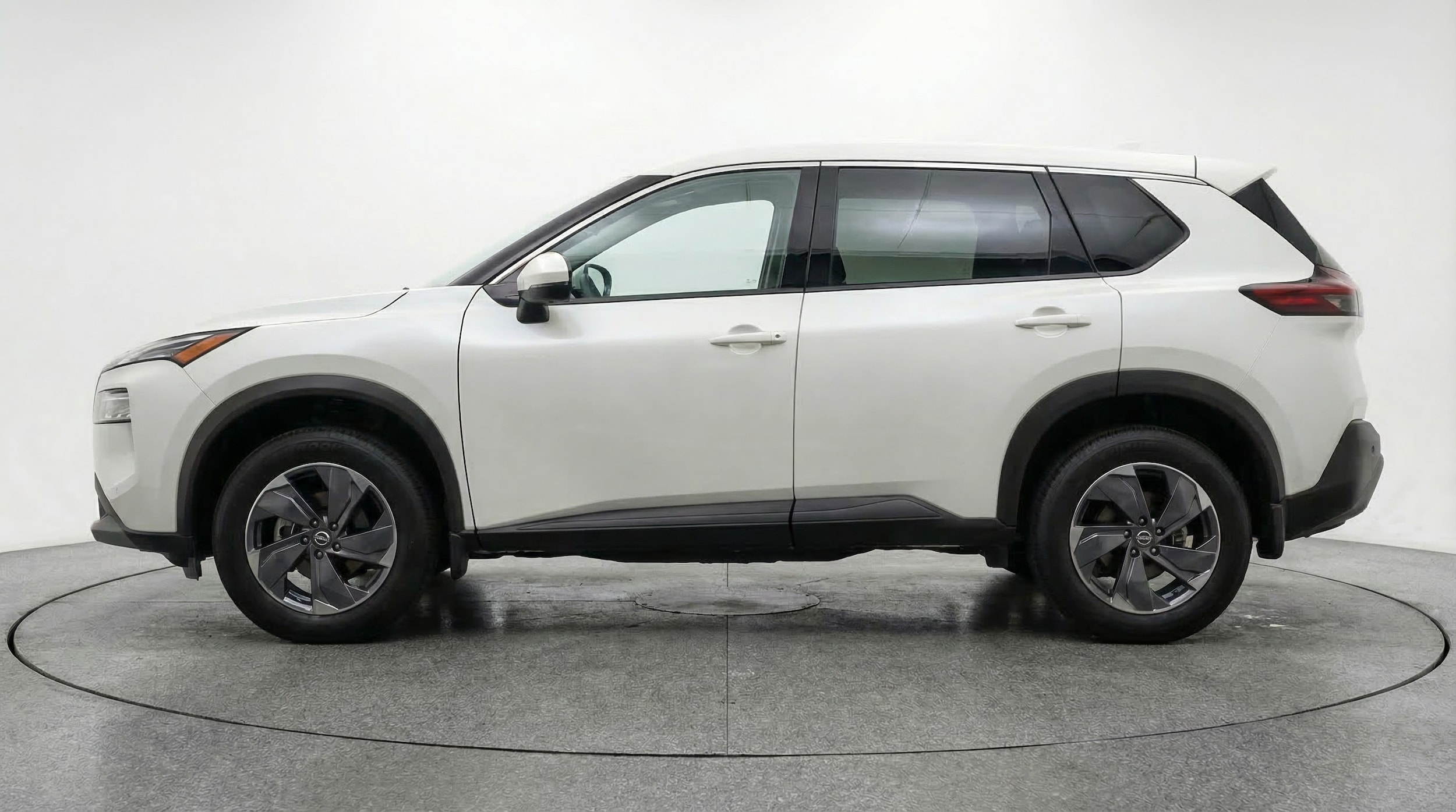 Thumbnail: 2025 Nissan Rogue - 4