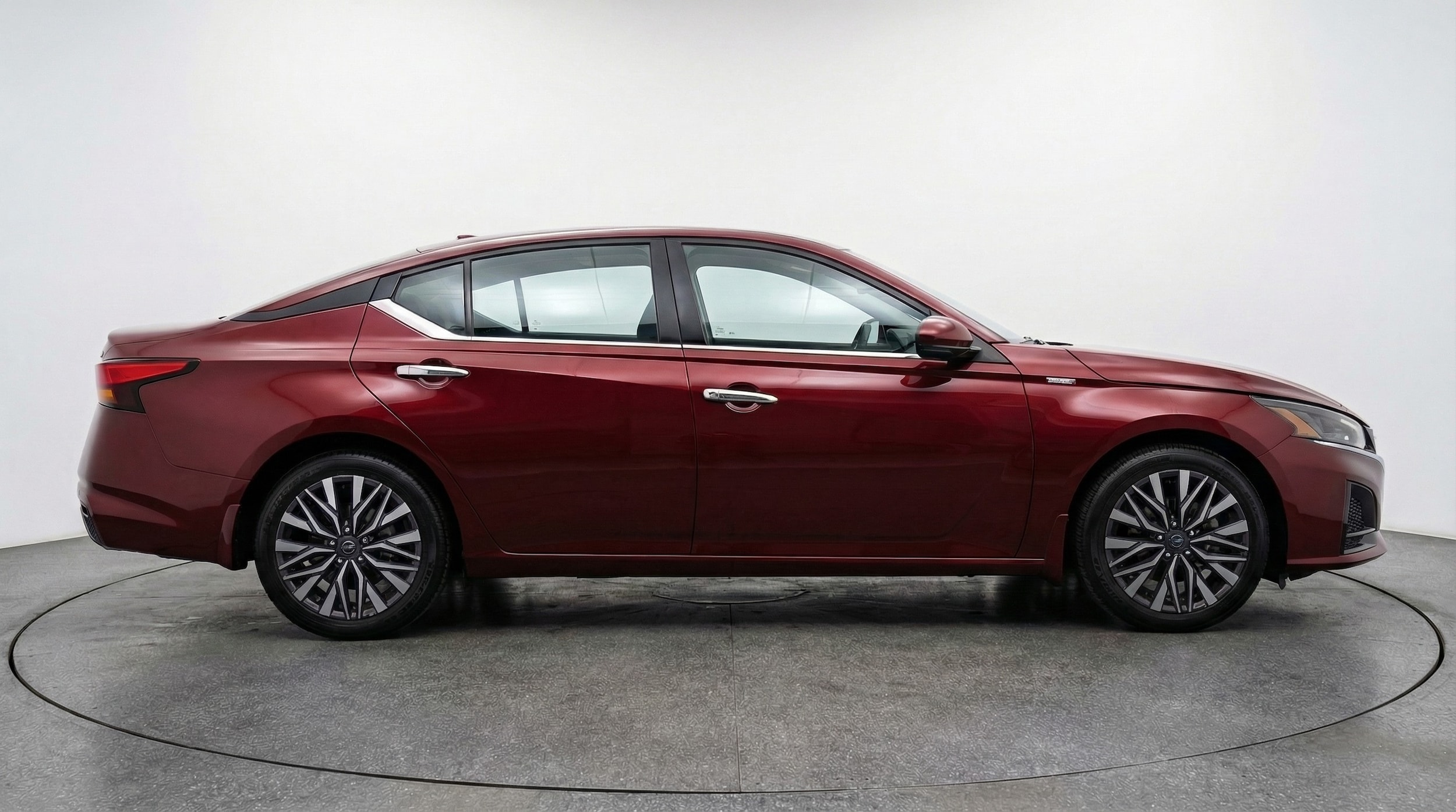 Thumbnail: 2025 Nissan Altima - 8