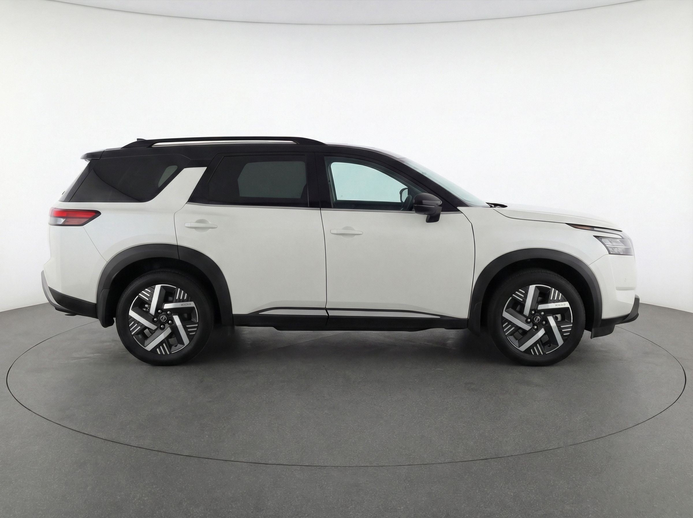 Thumbnail: 2025 Nissan Kicks - 8