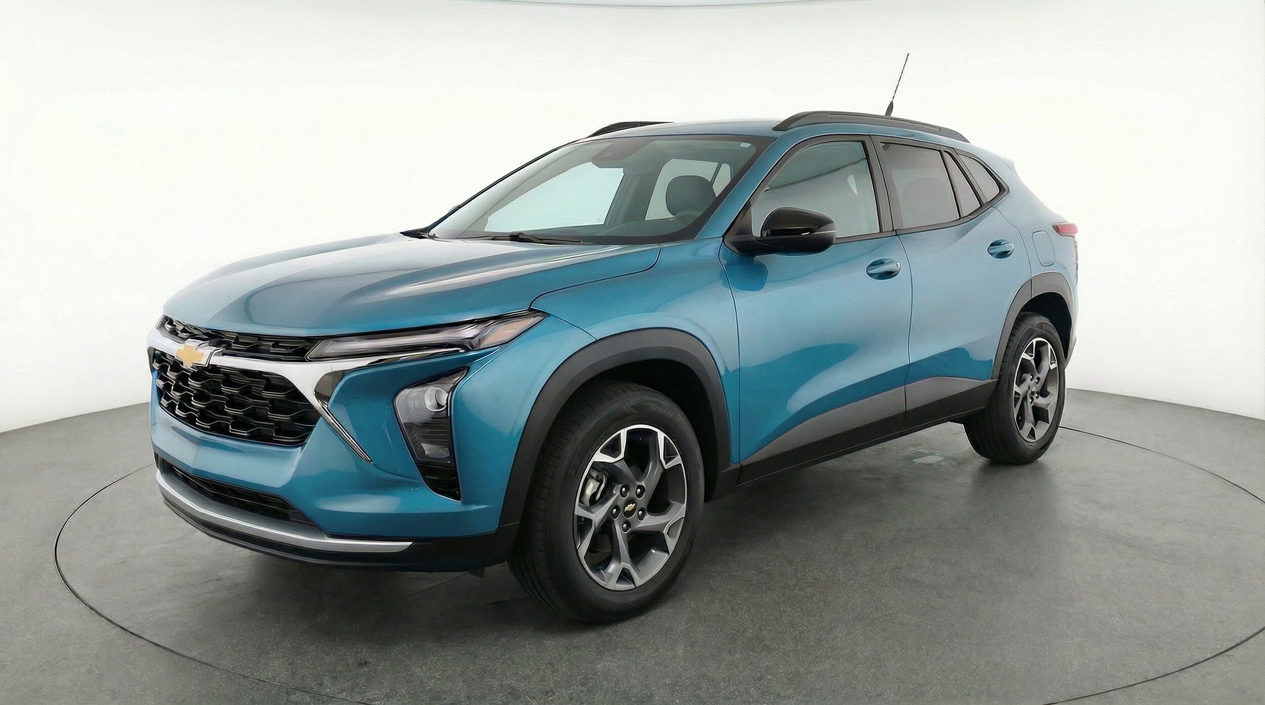 Thumbnail: 2025 Chevrolet Trax - 3