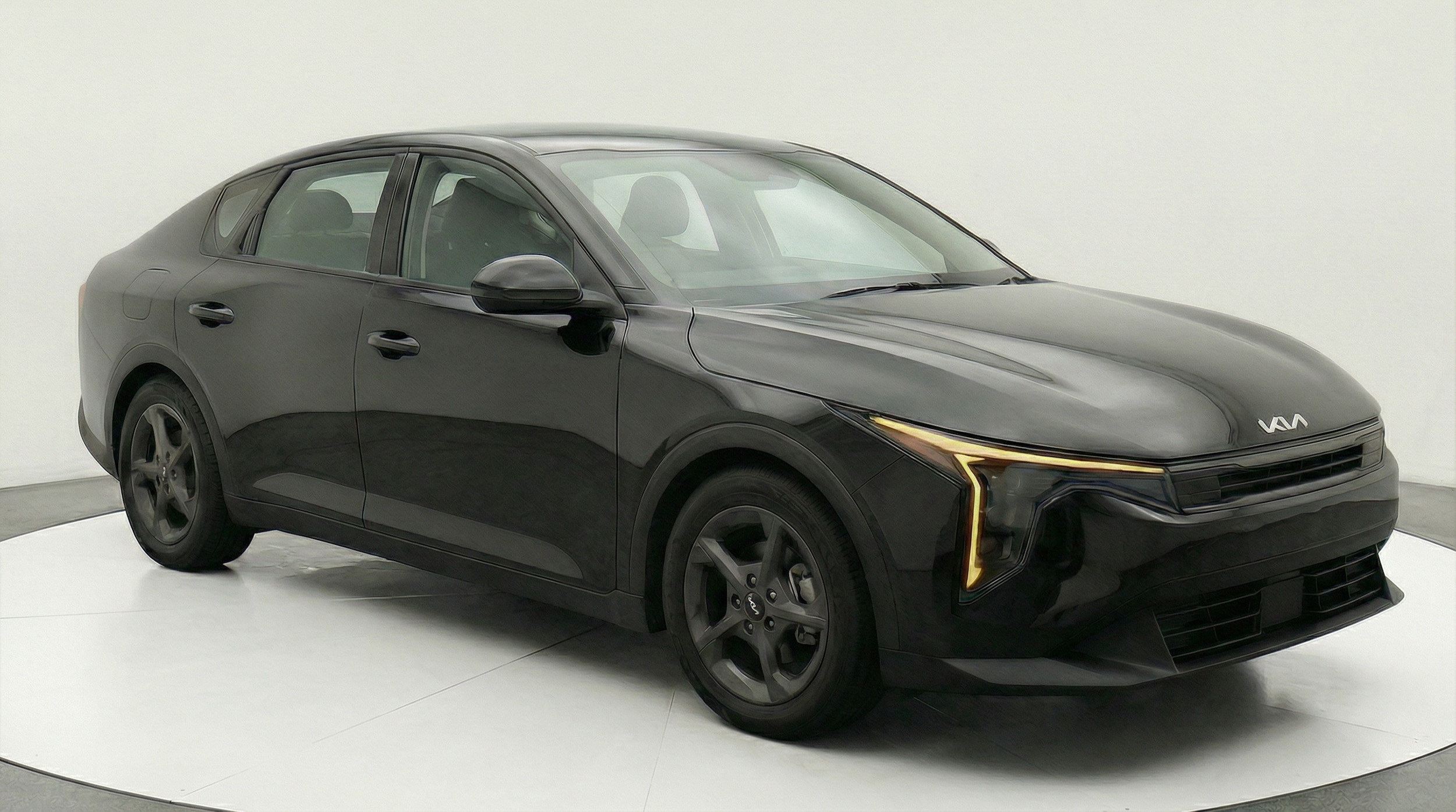 Thumbnail: 2025 Kia K4 - 1