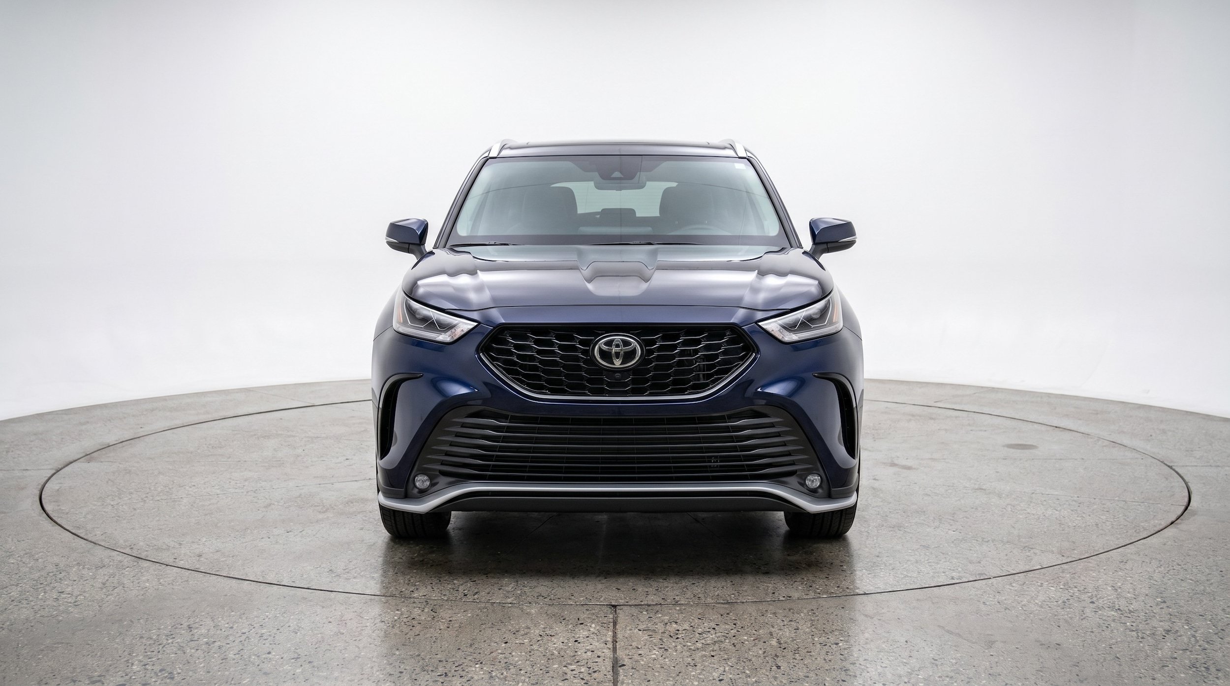 Thumbnail: 2025 Toyota Highlander - 2