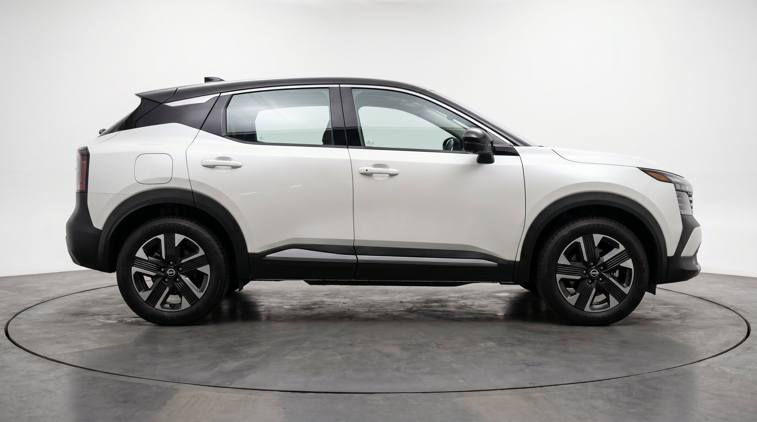 Thumbnail: 2026 Nissan Kicks - 11