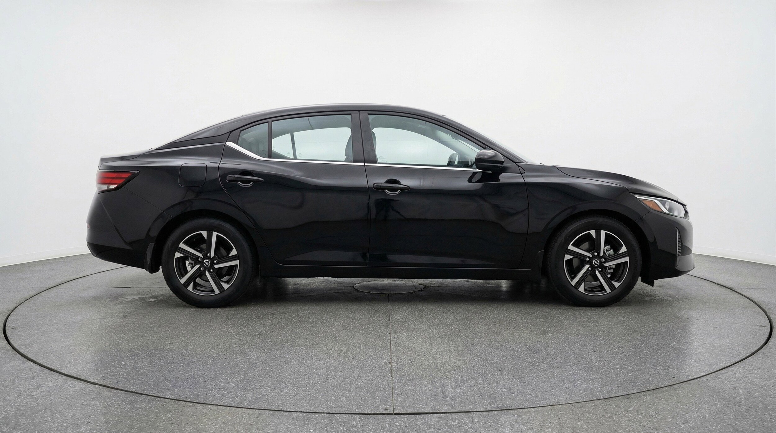 Thumbnail: 2025 Nissan Sentra - 11