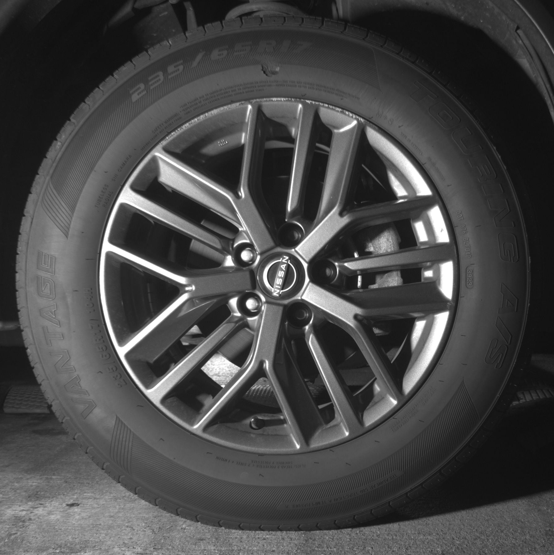 Thumbnail: 2023 Nissan Rogue - 10