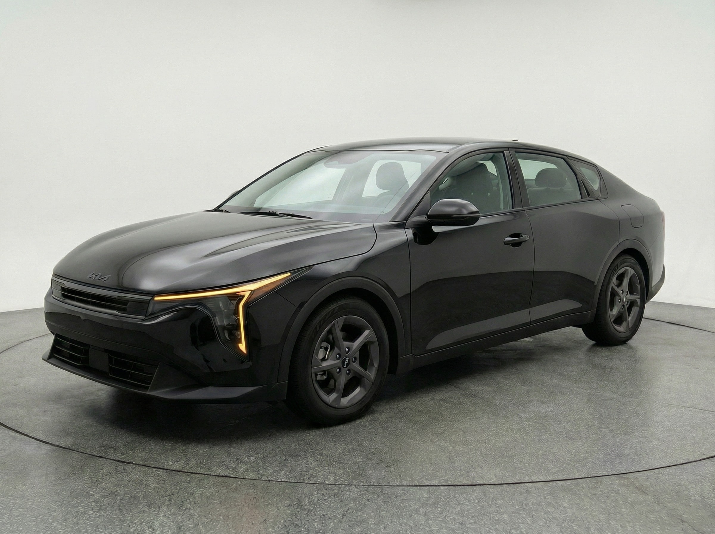 Thumbnail: 2025 Kia K4 - 3