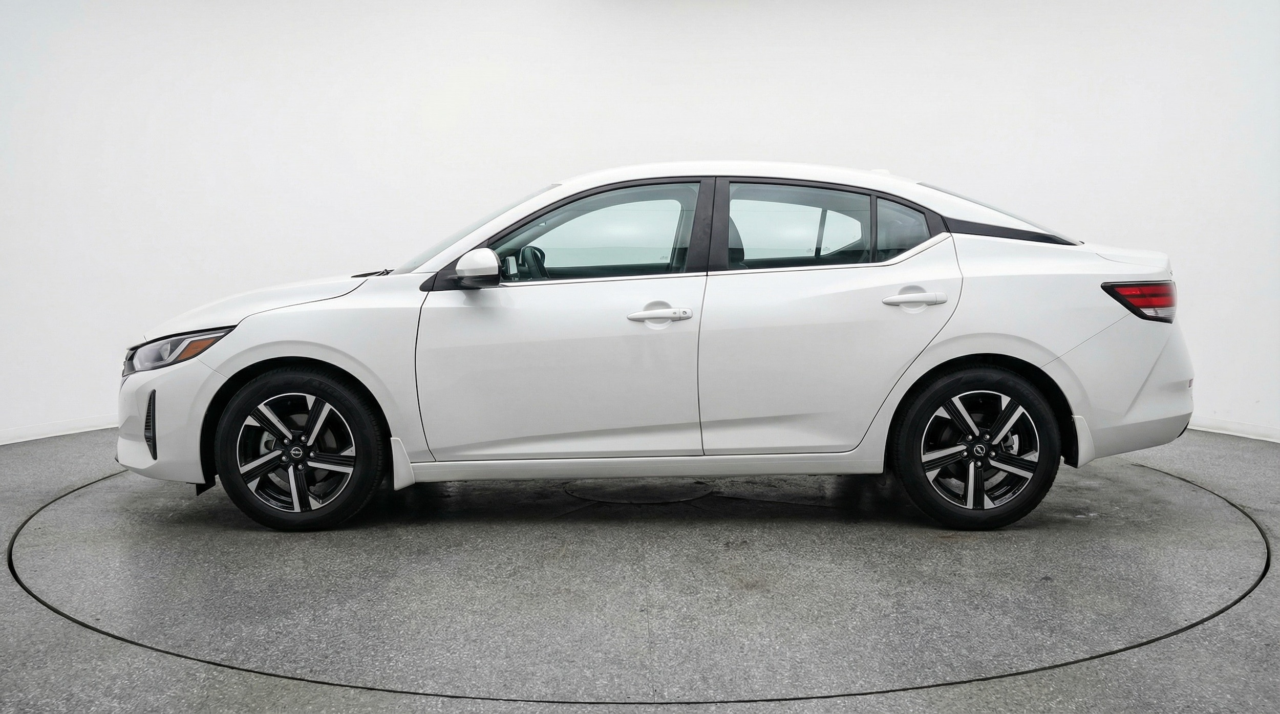 Thumbnail: 2025 Nissan Sentra - 4