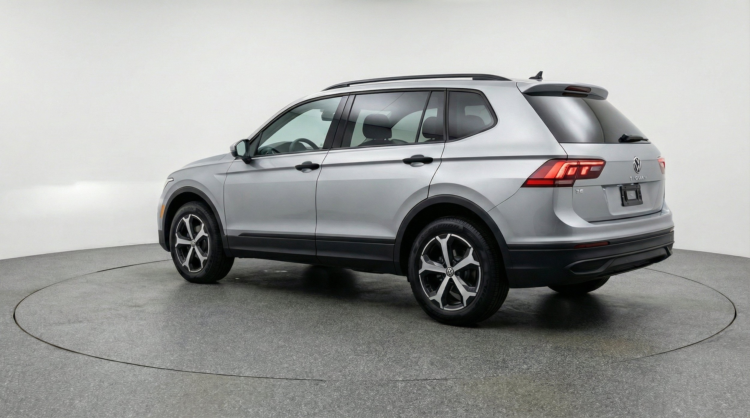 Thumbnail: 2026 Volkswagen Tiguan - 6