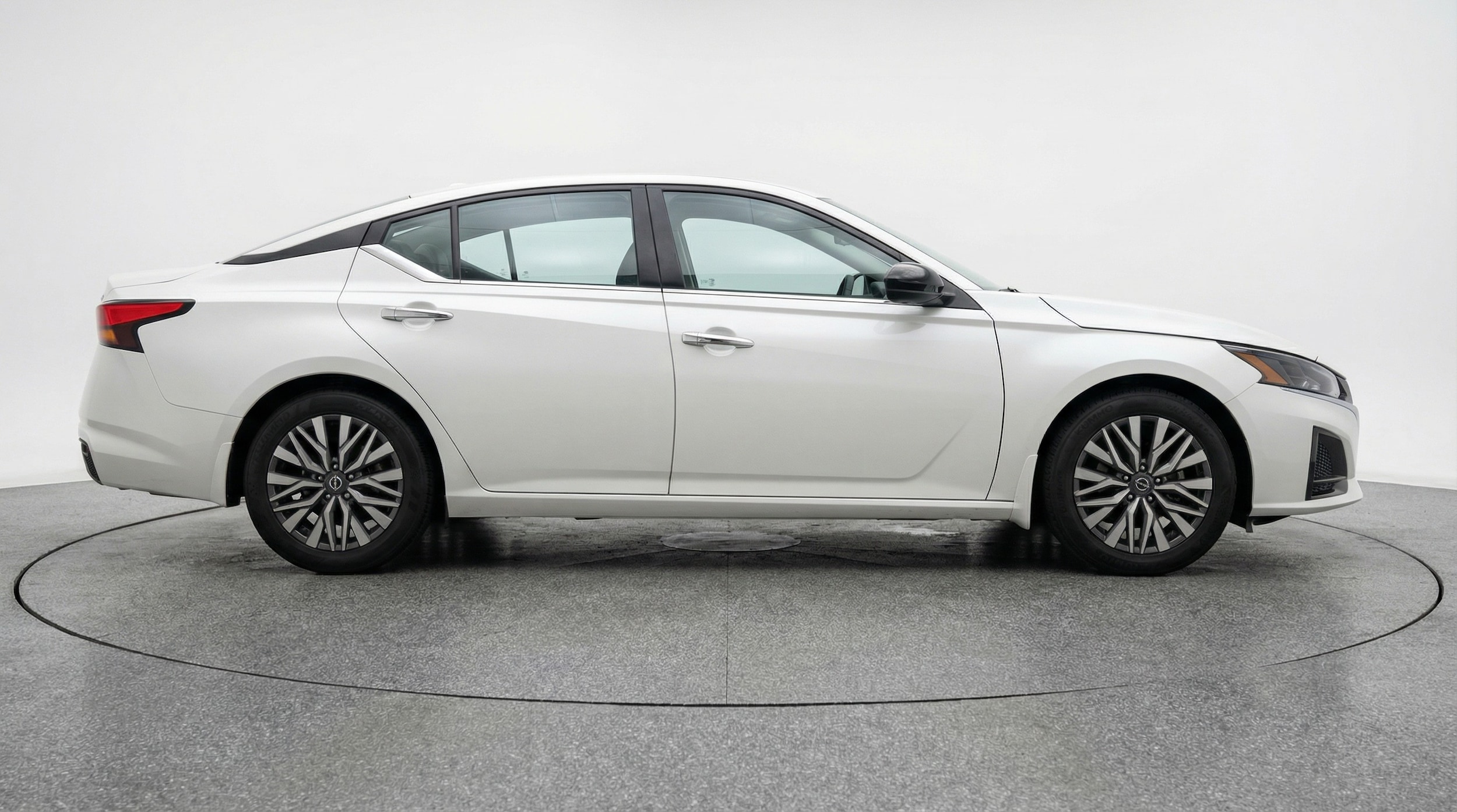 Thumbnail: 2025 Nissan Altima - 8