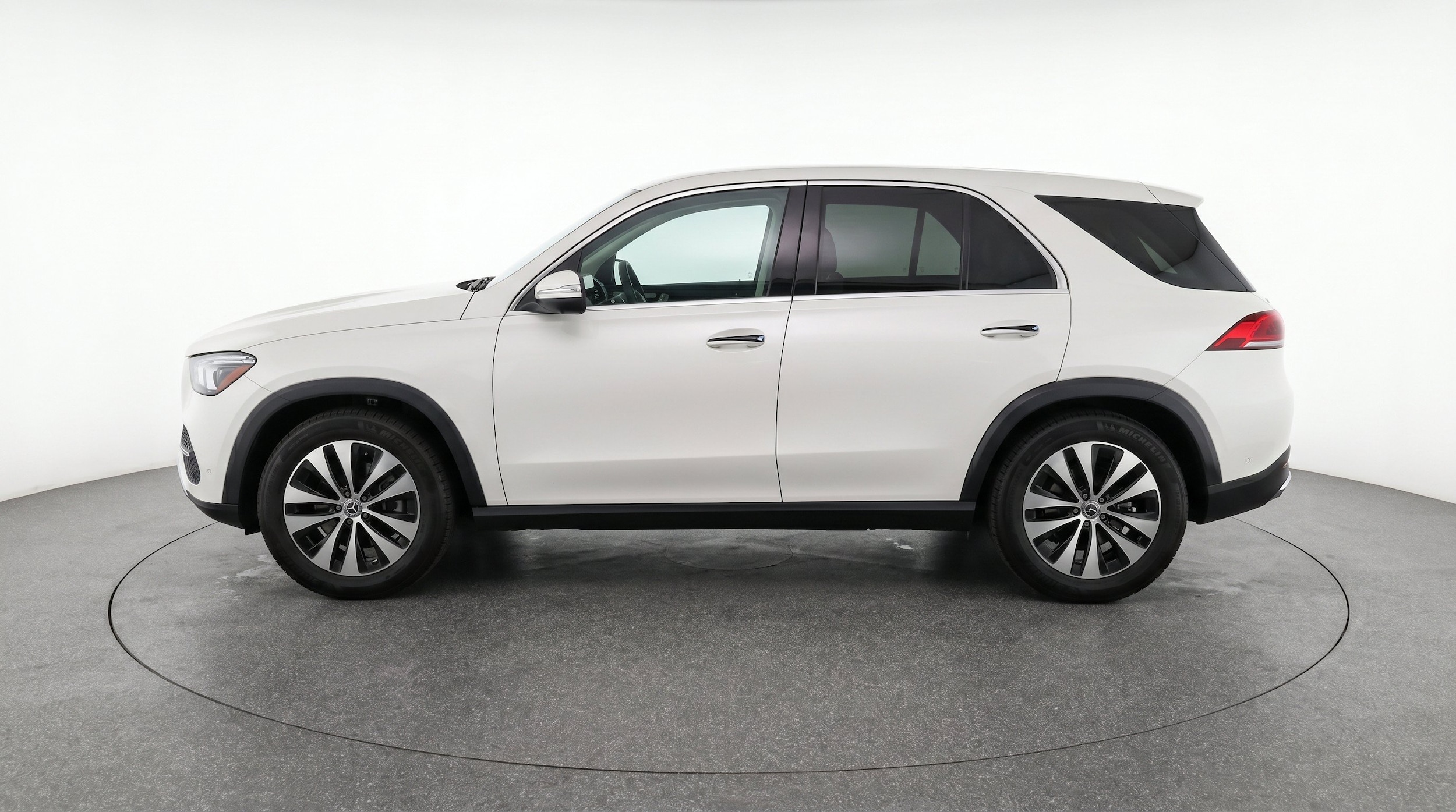 Thumbnail: 2026 Mercedes-Benz GLE - 5