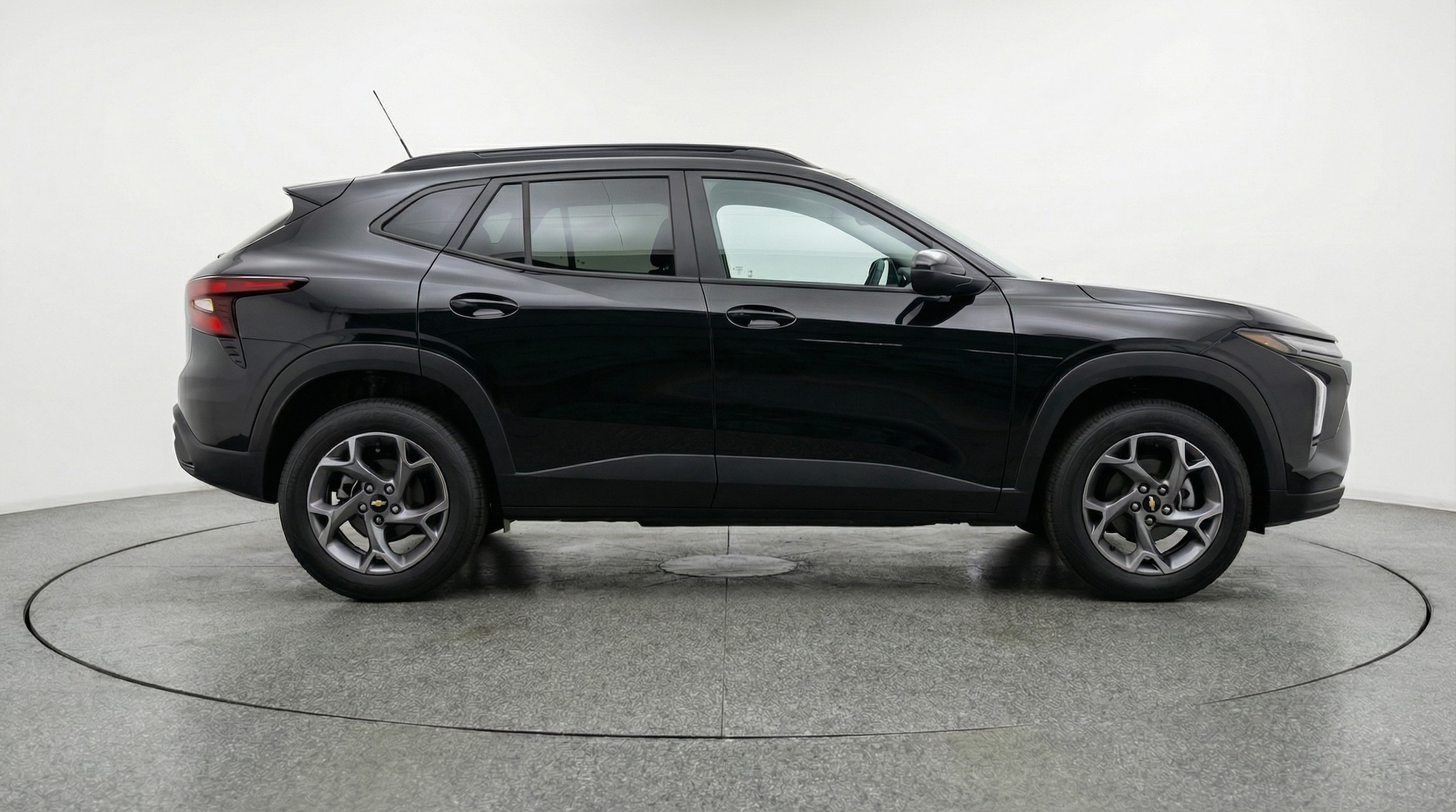 Thumbnail: 2025 Chevrolet Trax - 8