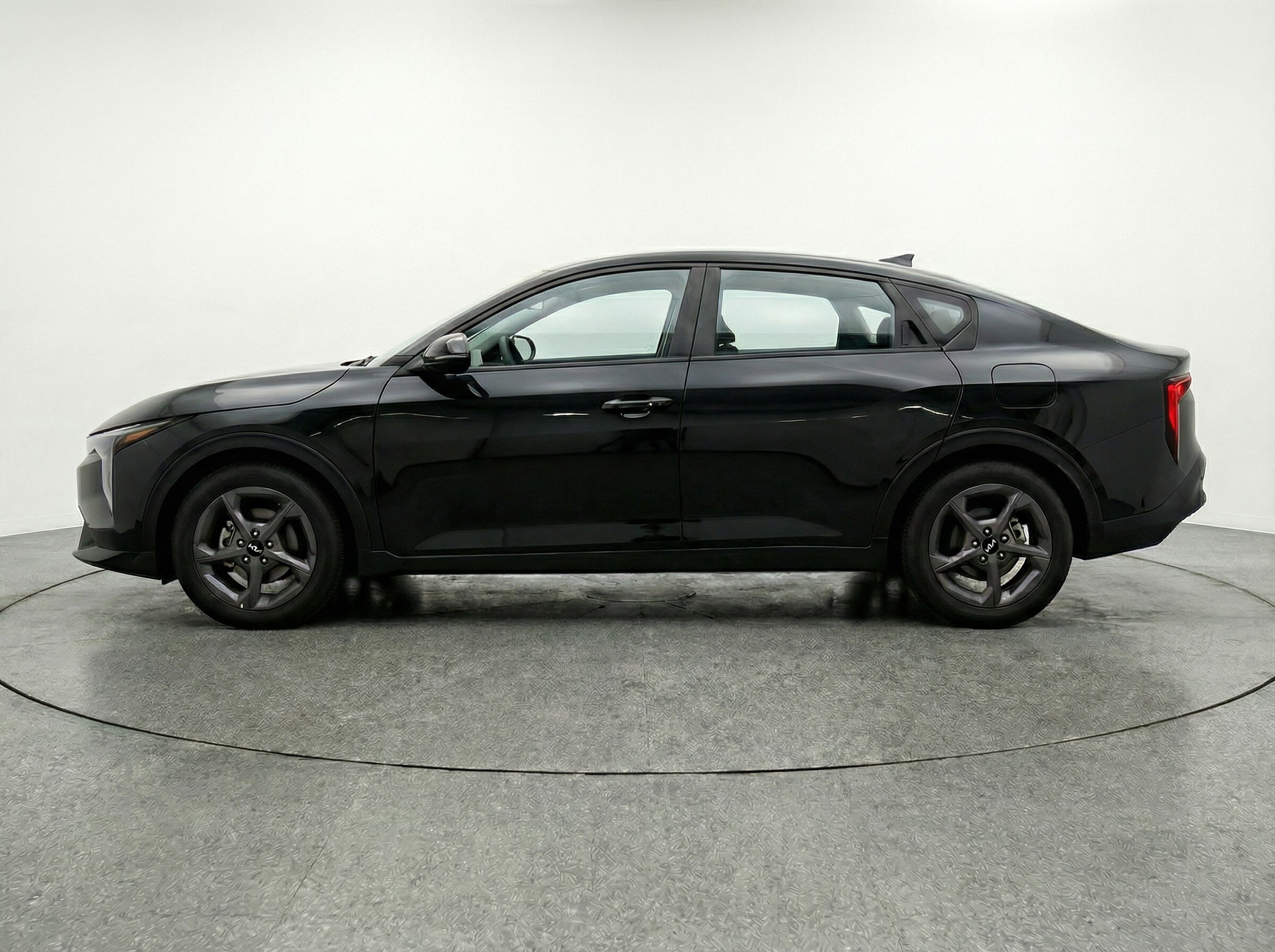 Thumbnail: 2025 Kia K4 - 4