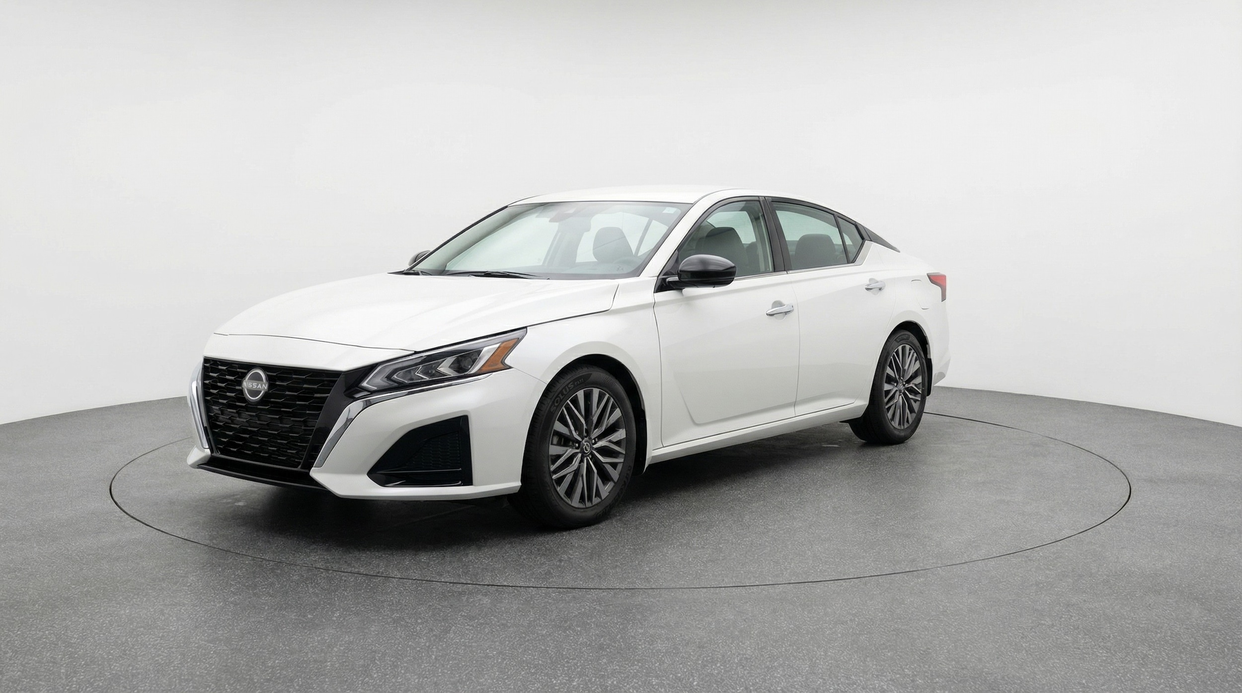 Thumbnail: 2025 Nissan Altima - 3