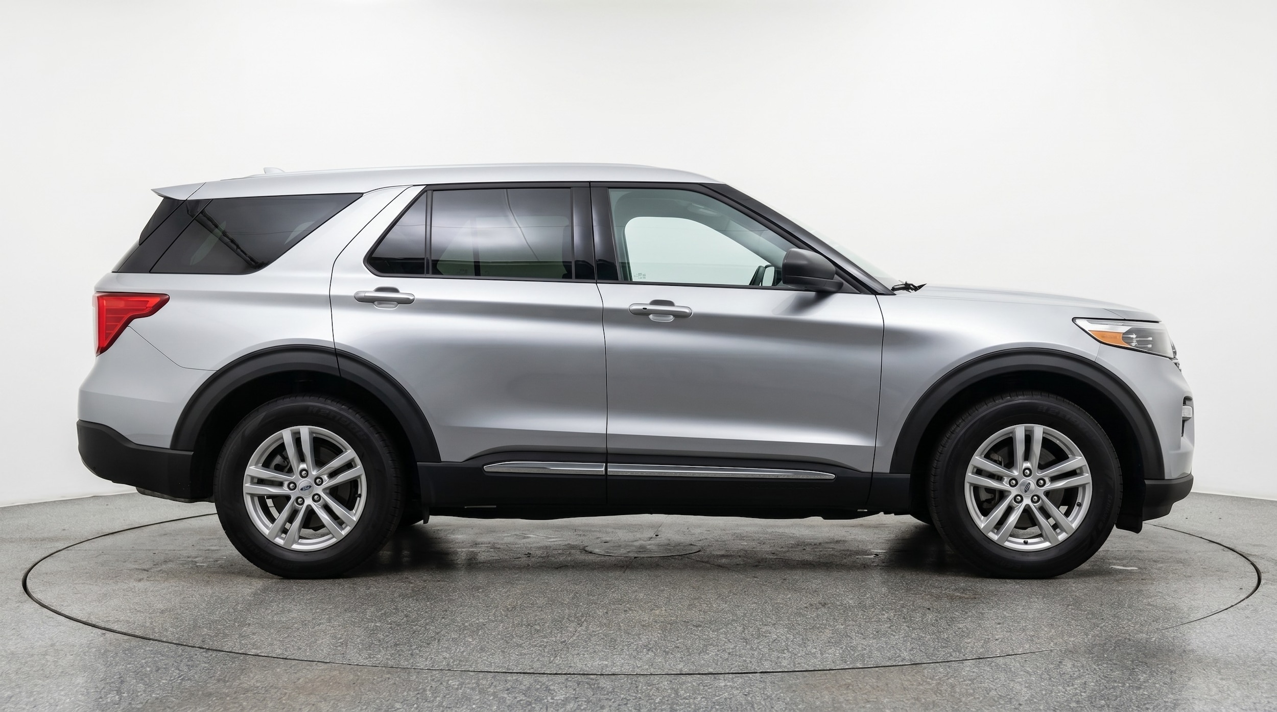 Thumbnail: 2024 Ford Explorer - 8