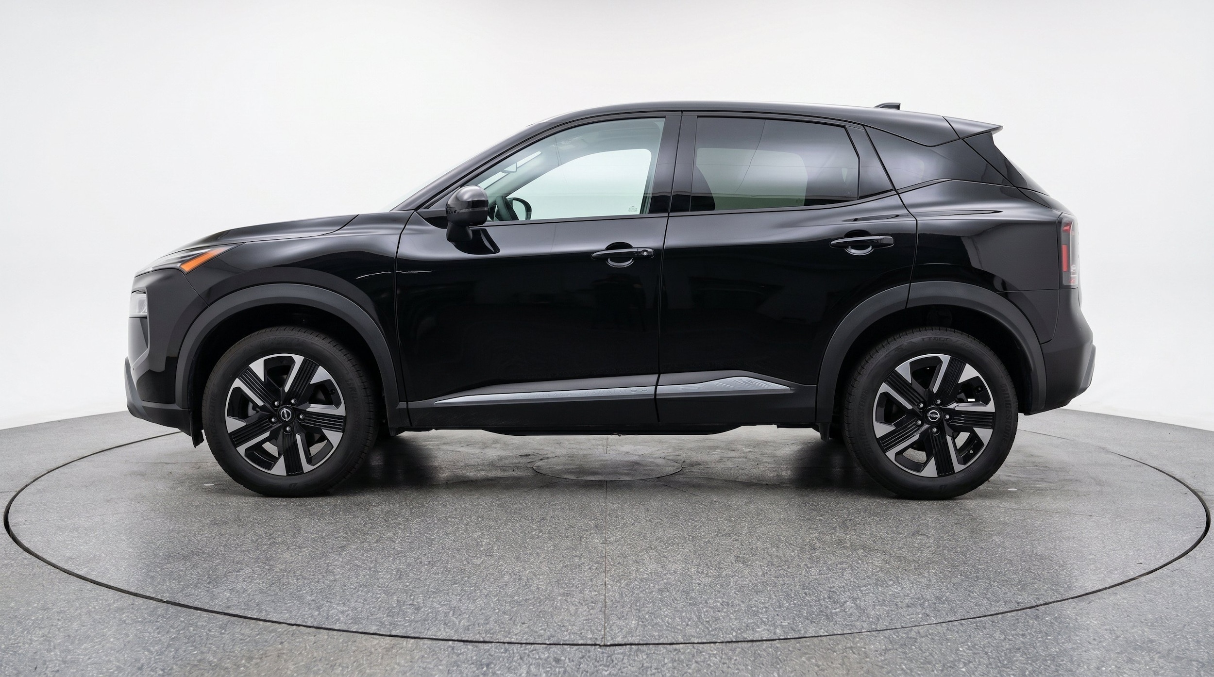 Thumbnail: 2026 Nissan Kicks - 5
