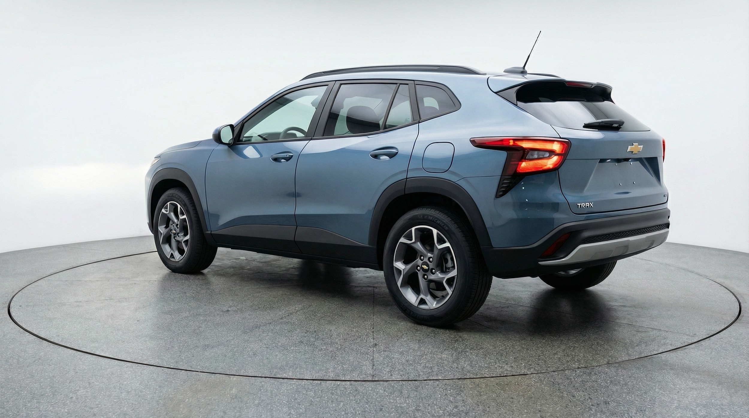 Thumbnail: 2025 Chevrolet Trax - 5