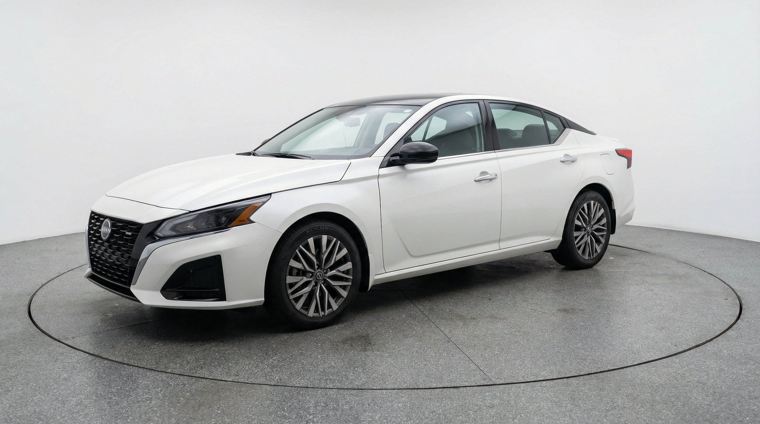 Thumbnail: 2025 Nissan Altima - 3