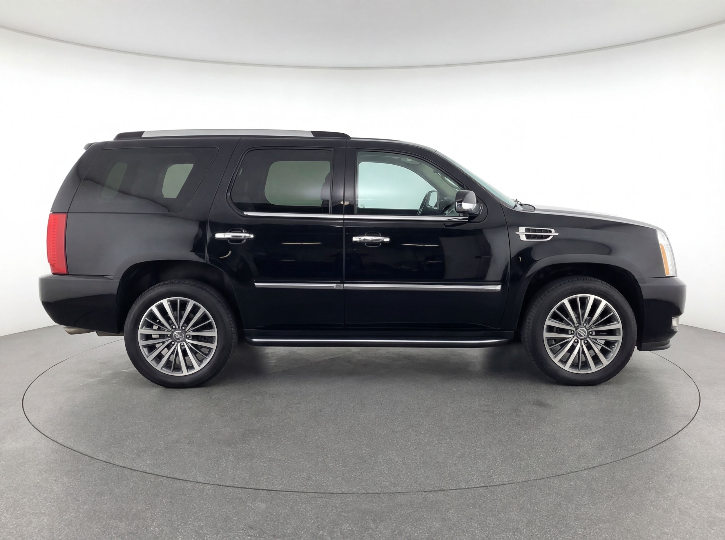 Thumbnail: 2023 Nissan Armada - 8