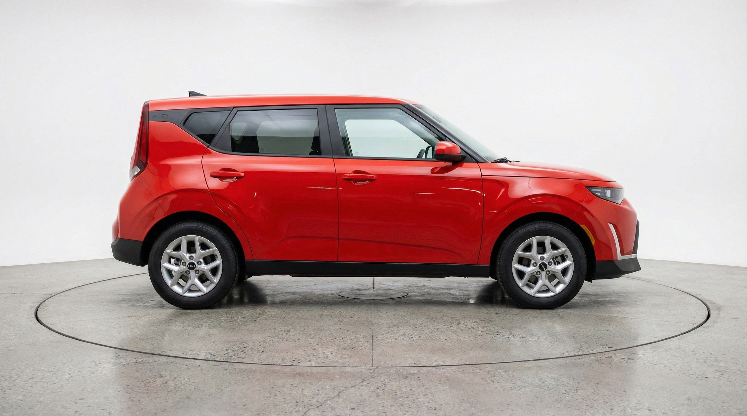 Thumbnail: 2025 Kia Soul - 8
