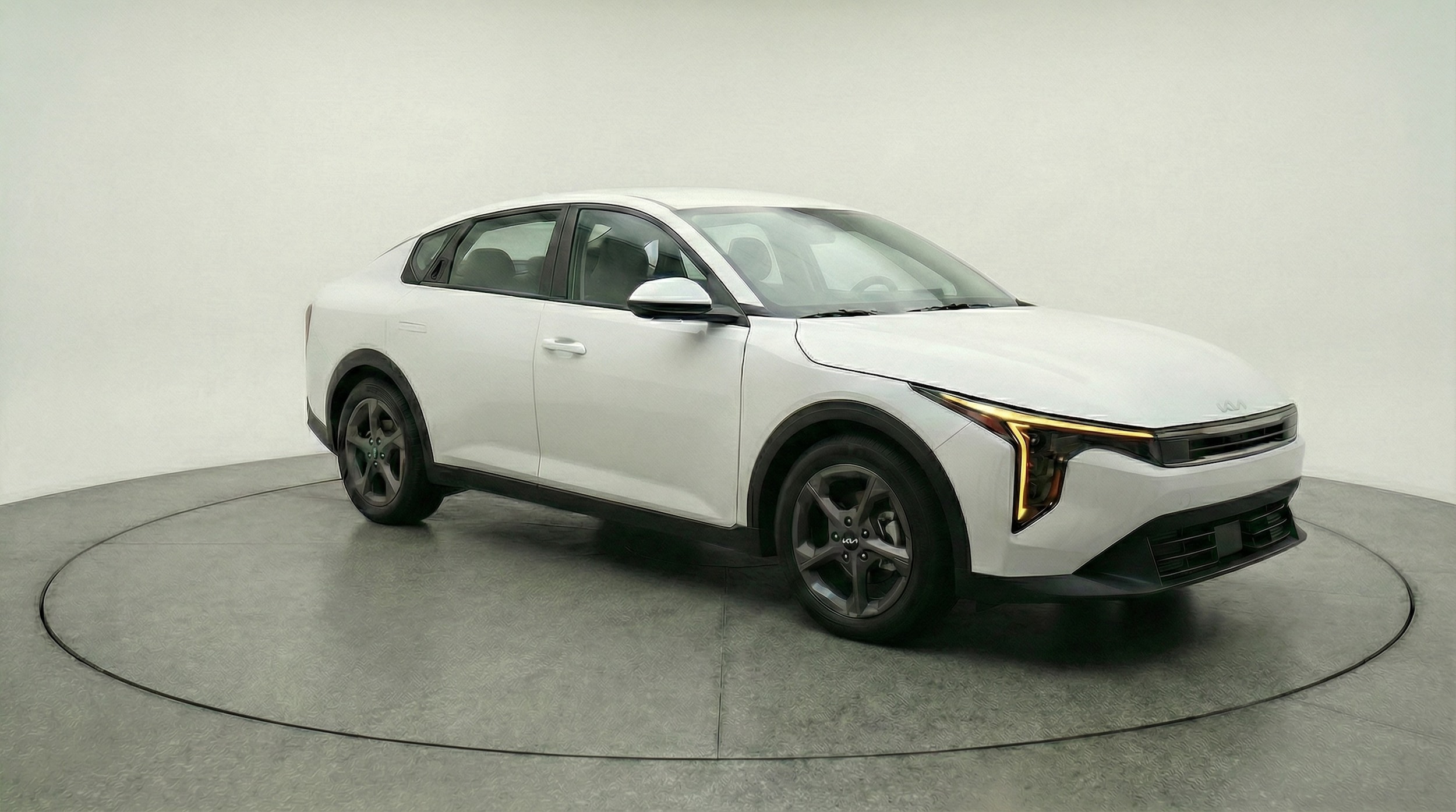 Thumbnail: 2025 Kia K4 - 1