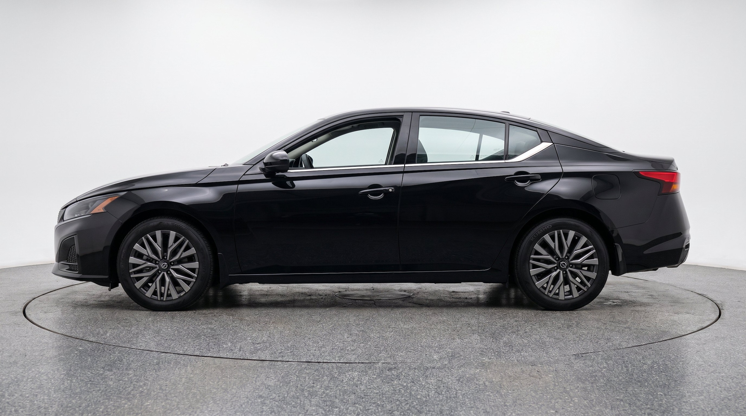 Thumbnail: 2026 Nissan Altima - 5