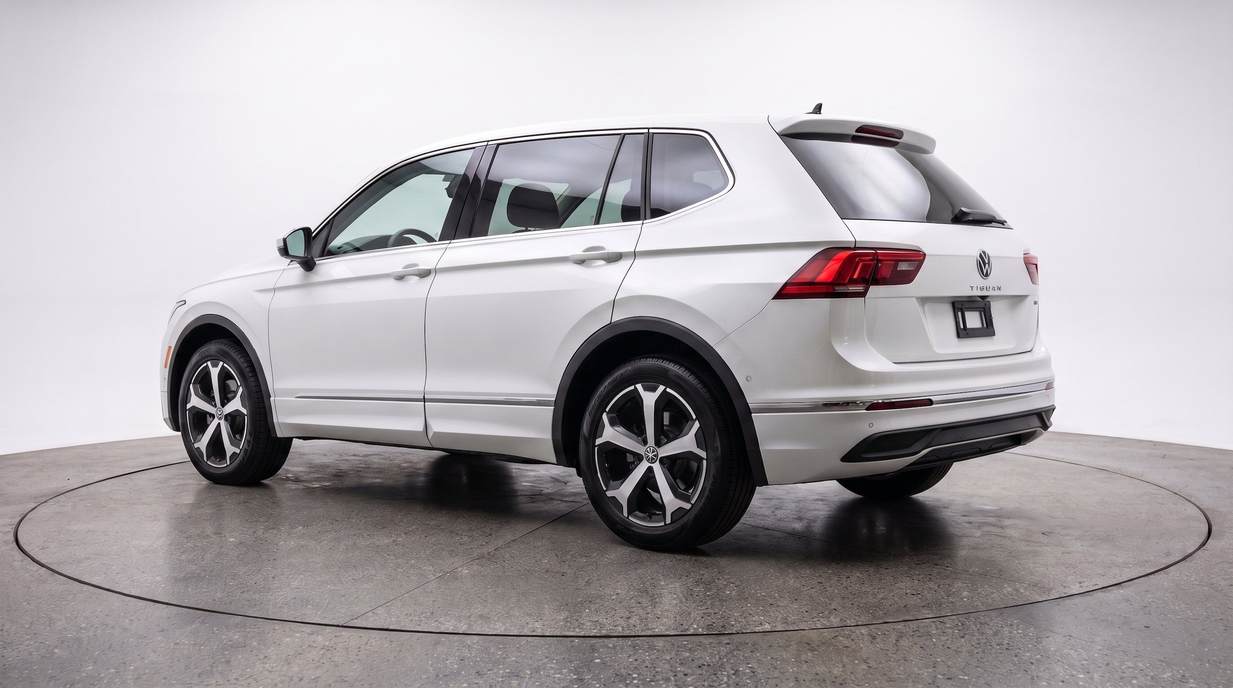 Thumbnail: 2026 Volkswagen Tiguan - 6