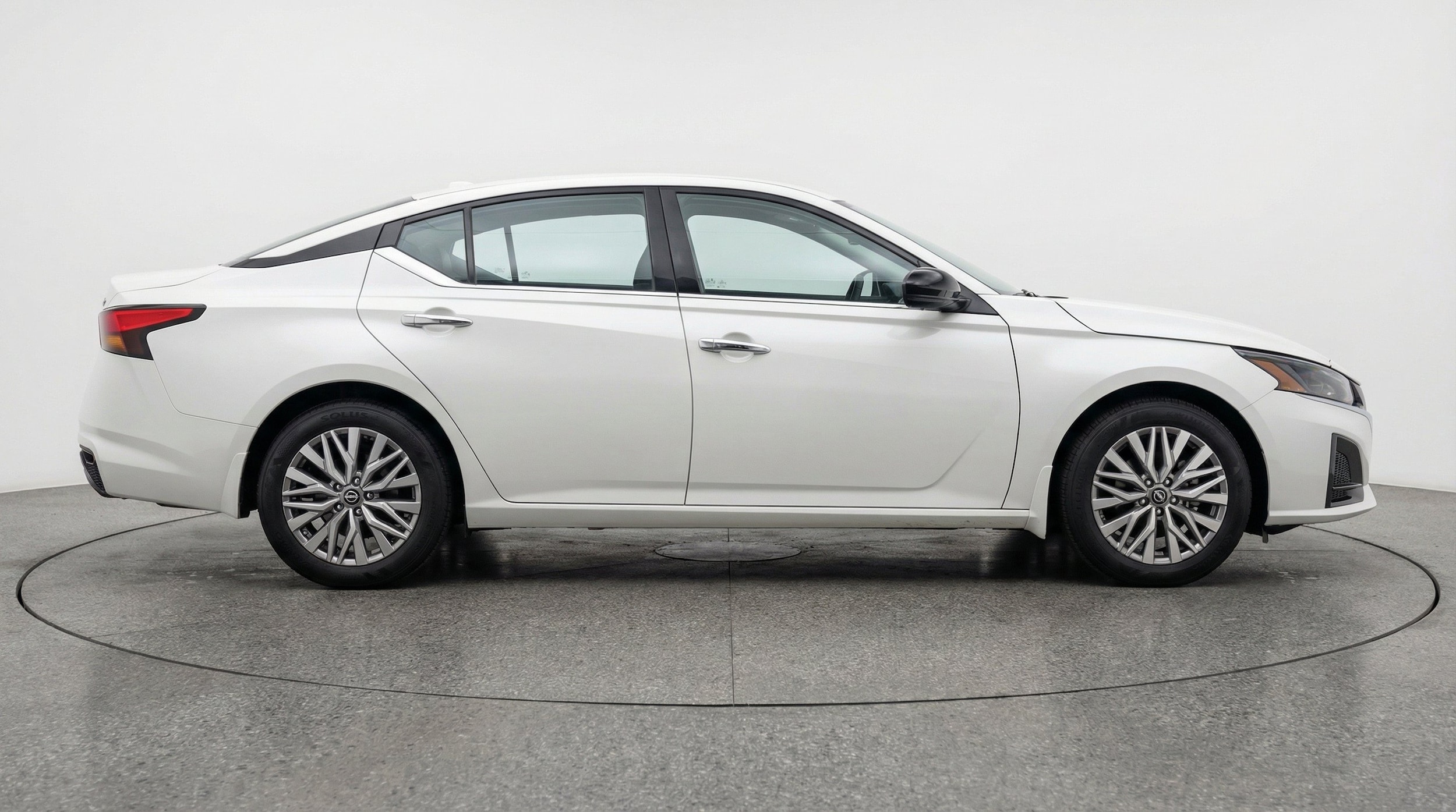 Thumbnail: 2025 Nissan Altima - 10