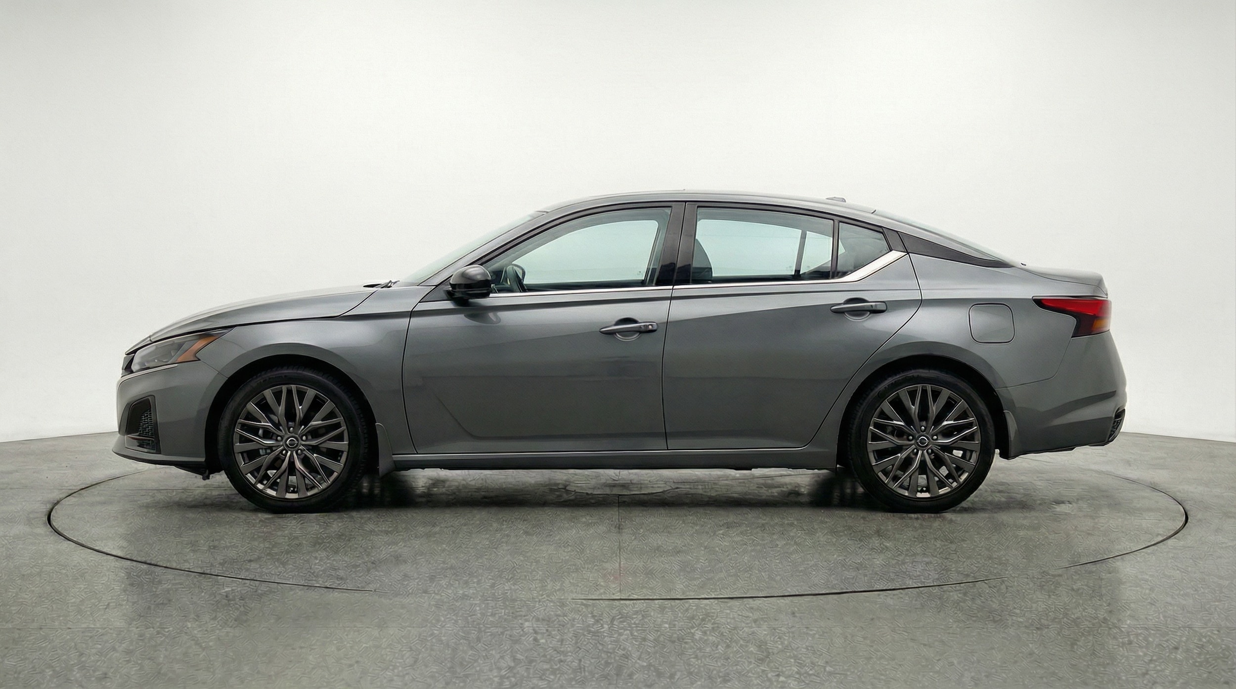 Thumbnail: 2025 Nissan Altima - 4