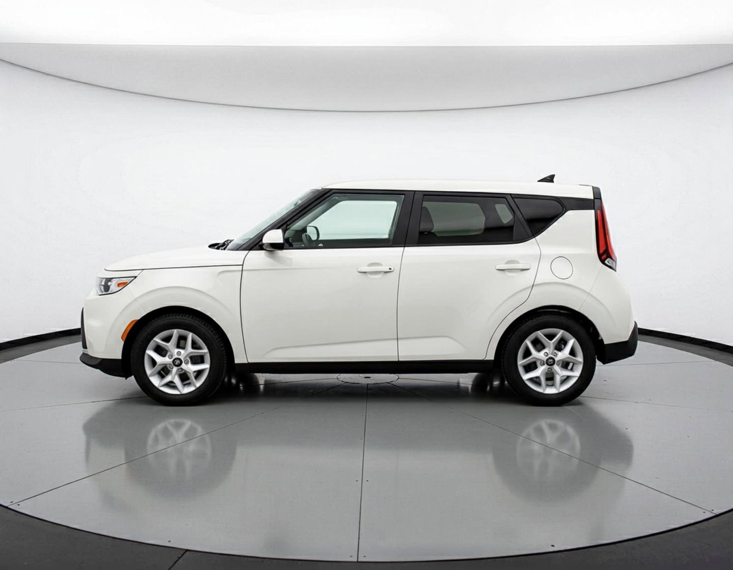 Thumbnail: 2025 Kia Soul - 5