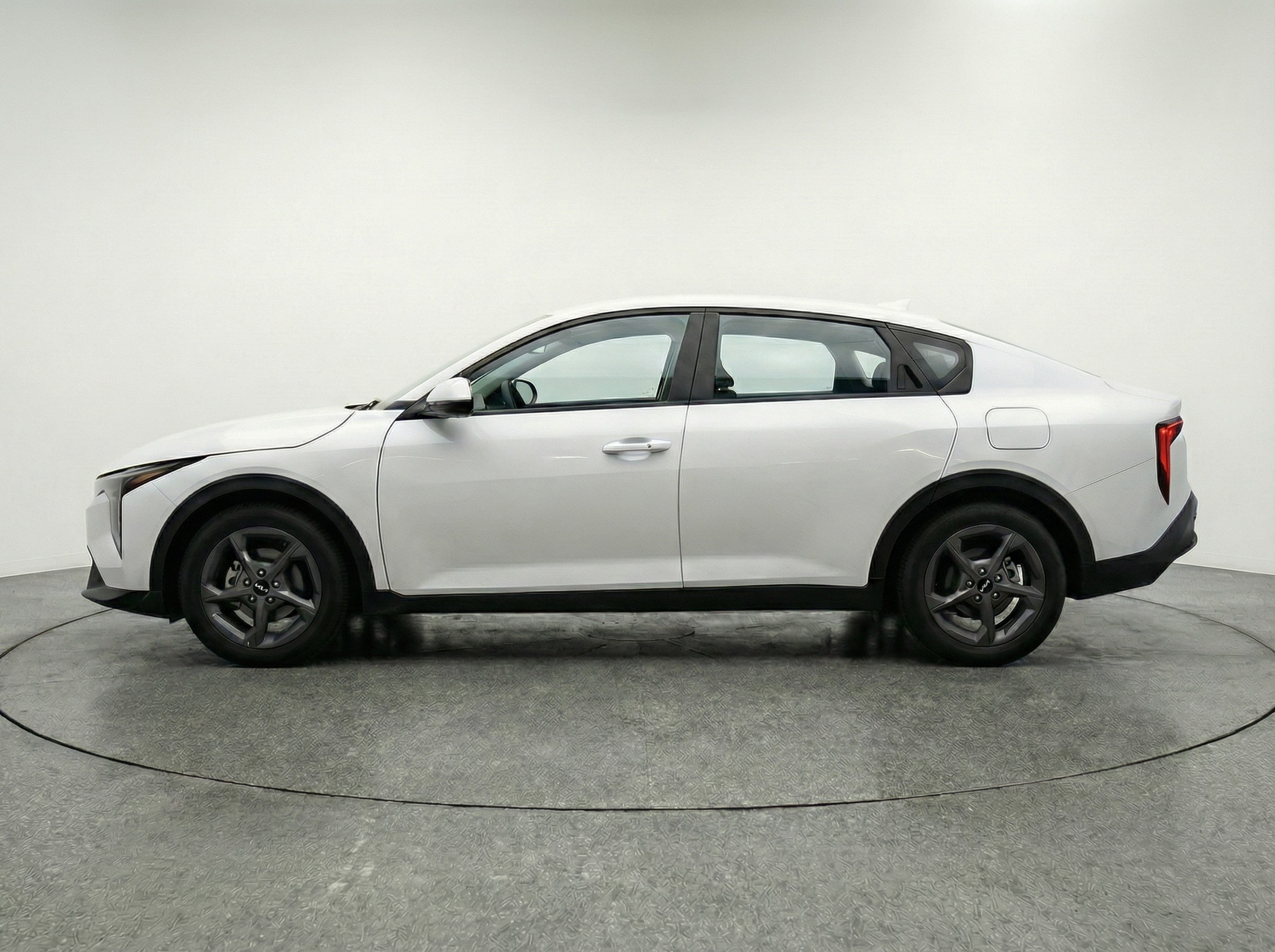 Thumbnail: 2025 Kia K4 - 4