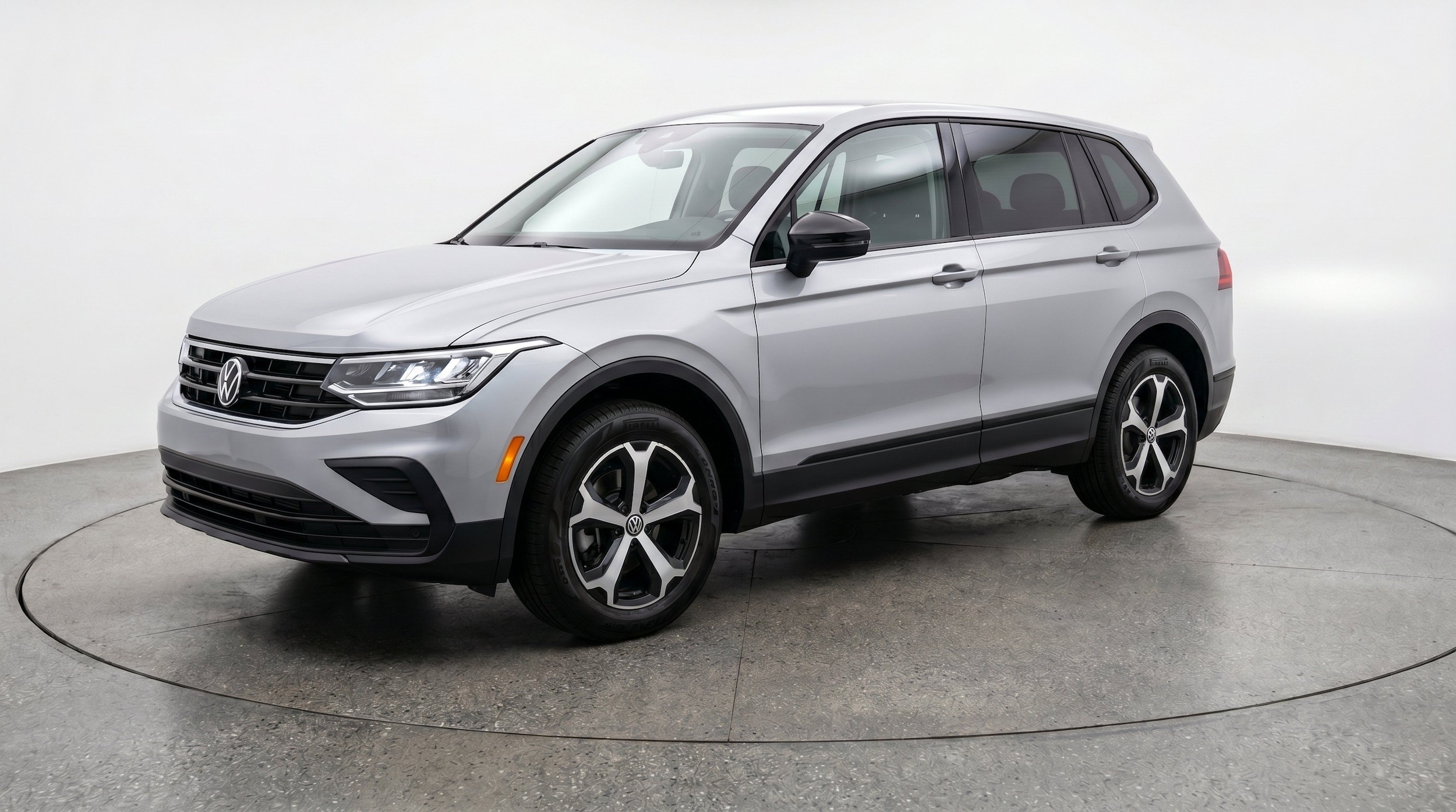 Thumbnail: 2026 Volkswagen Tiguan - 3