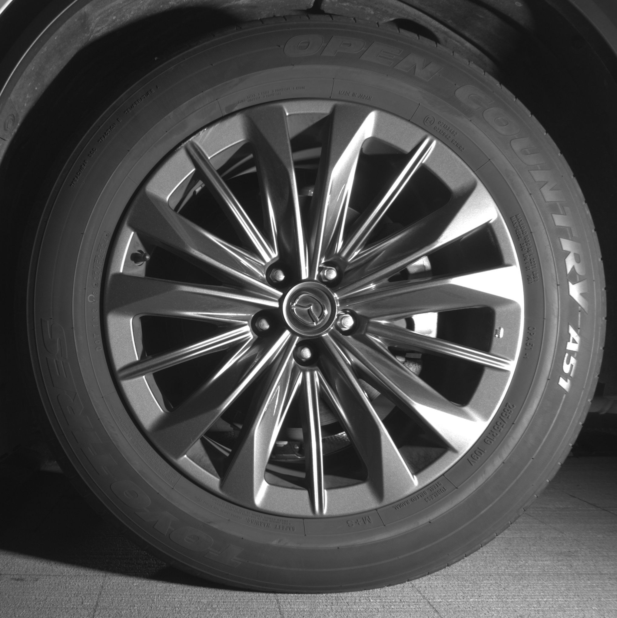 Thumbnail: 2025 Mazda CX-70 - 9