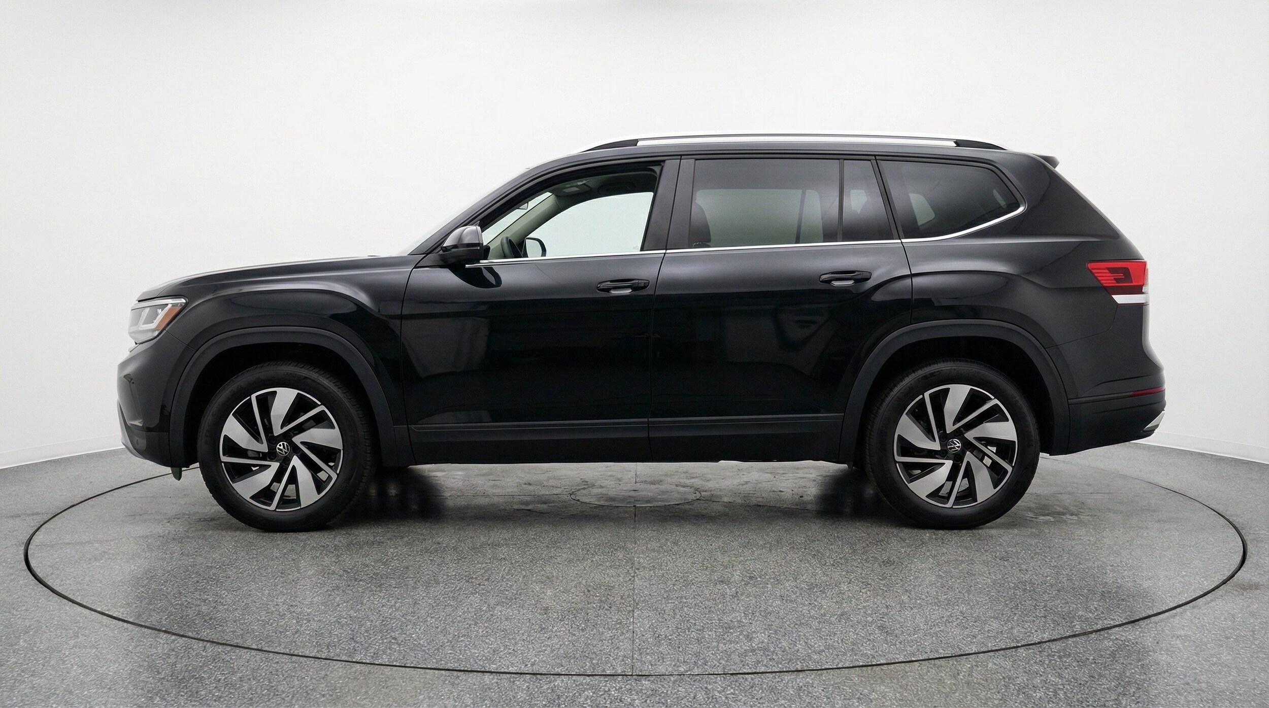 Thumbnail: 2026 Volkswagen Atlas - 5