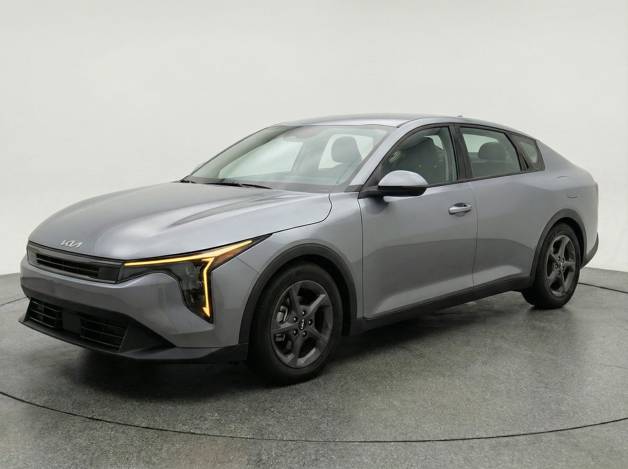 Thumbnail: 2025 Kia K4 - 3