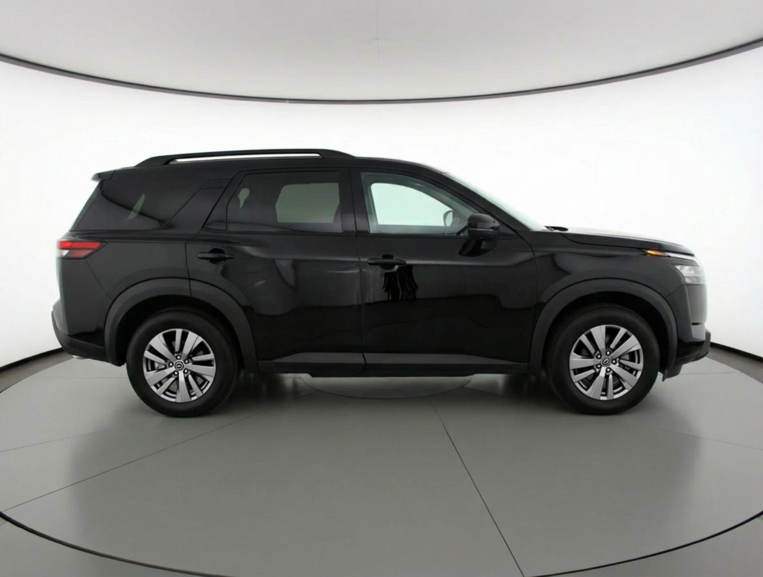 Thumbnail: 2025 Nissan Pathfinder - 8