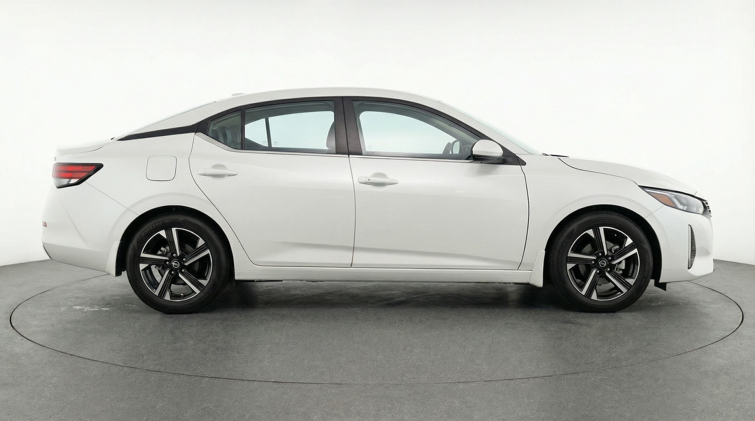 Thumbnail: 2025 Nissan Sentra - 8