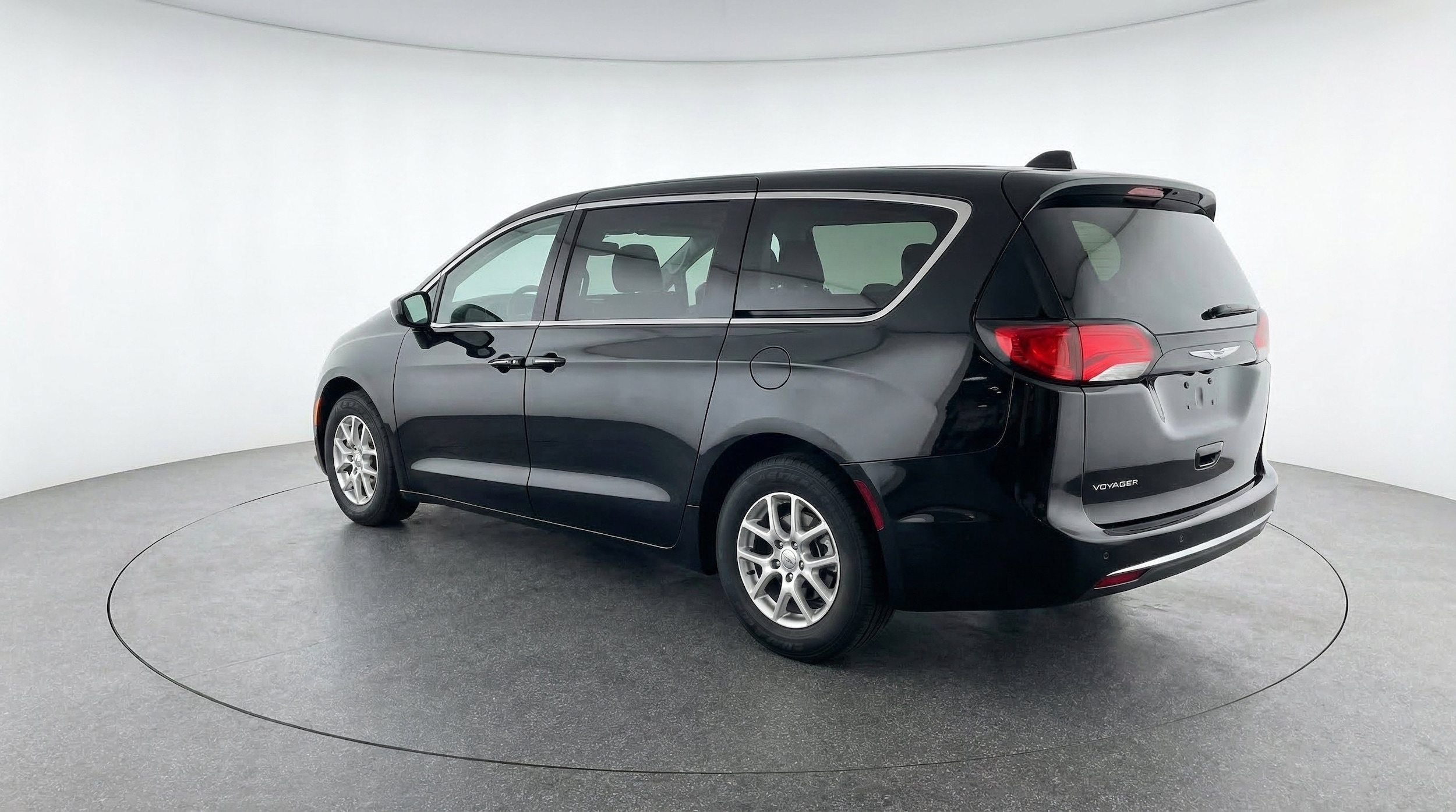 Thumbnail: 2024 Chrysler Voyager - 6