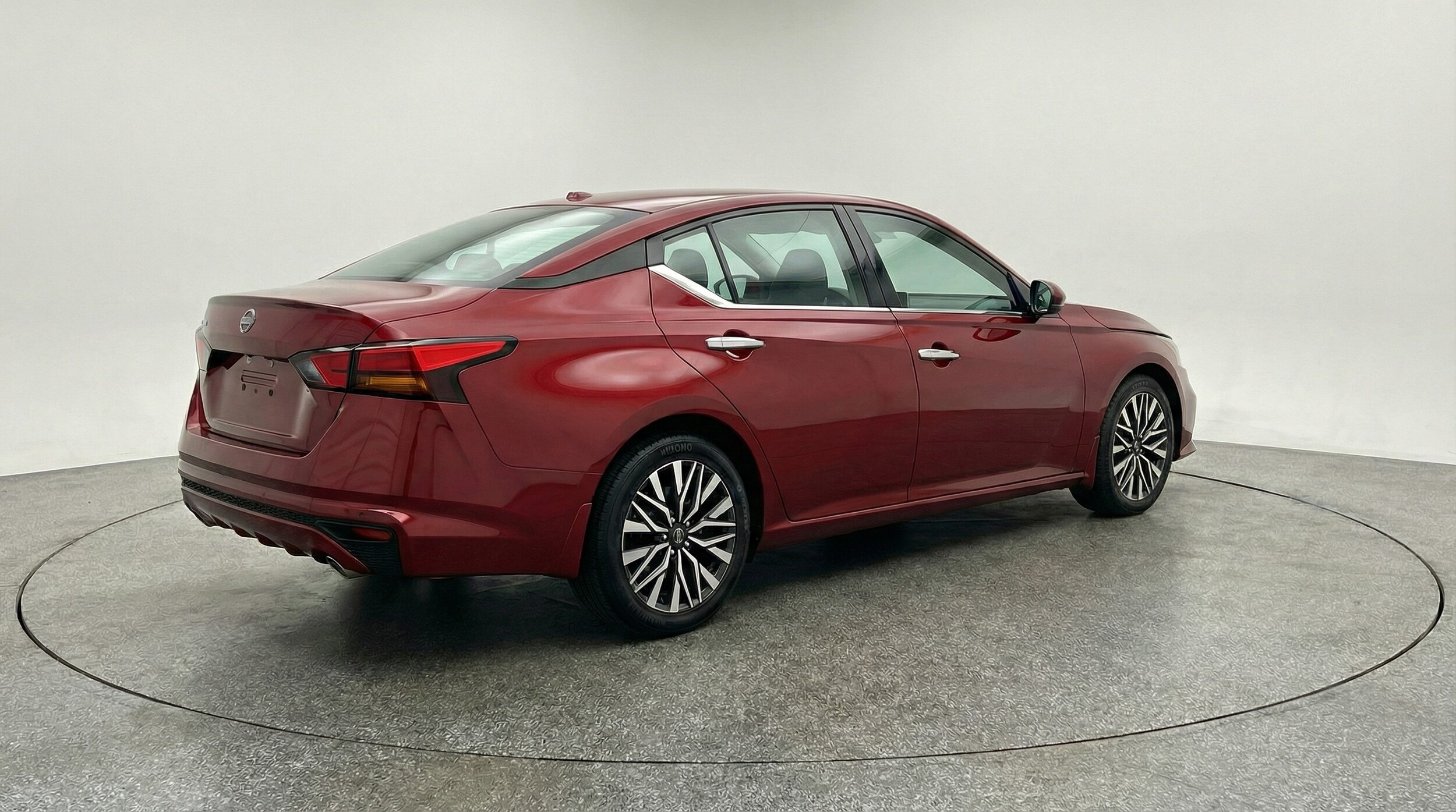 Thumbnail: 2025 Nissan Altima - 7