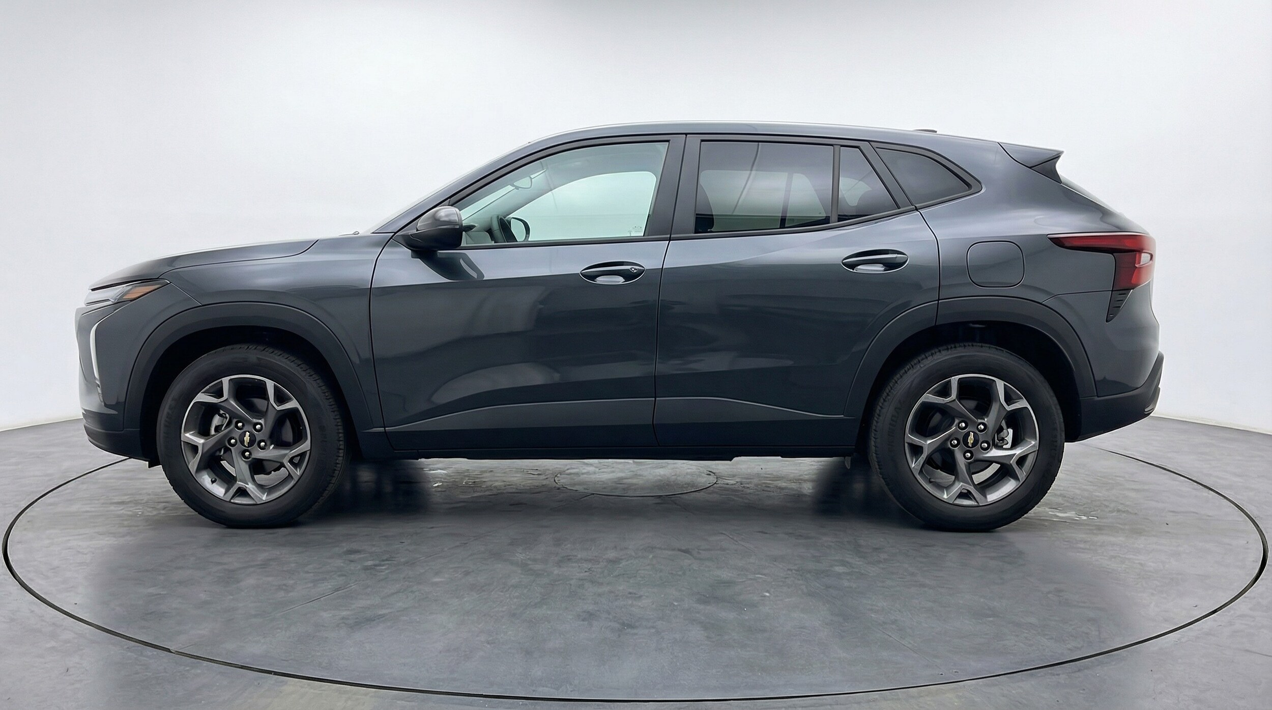 Thumbnail: 2025 Chevrolet Trax - 4