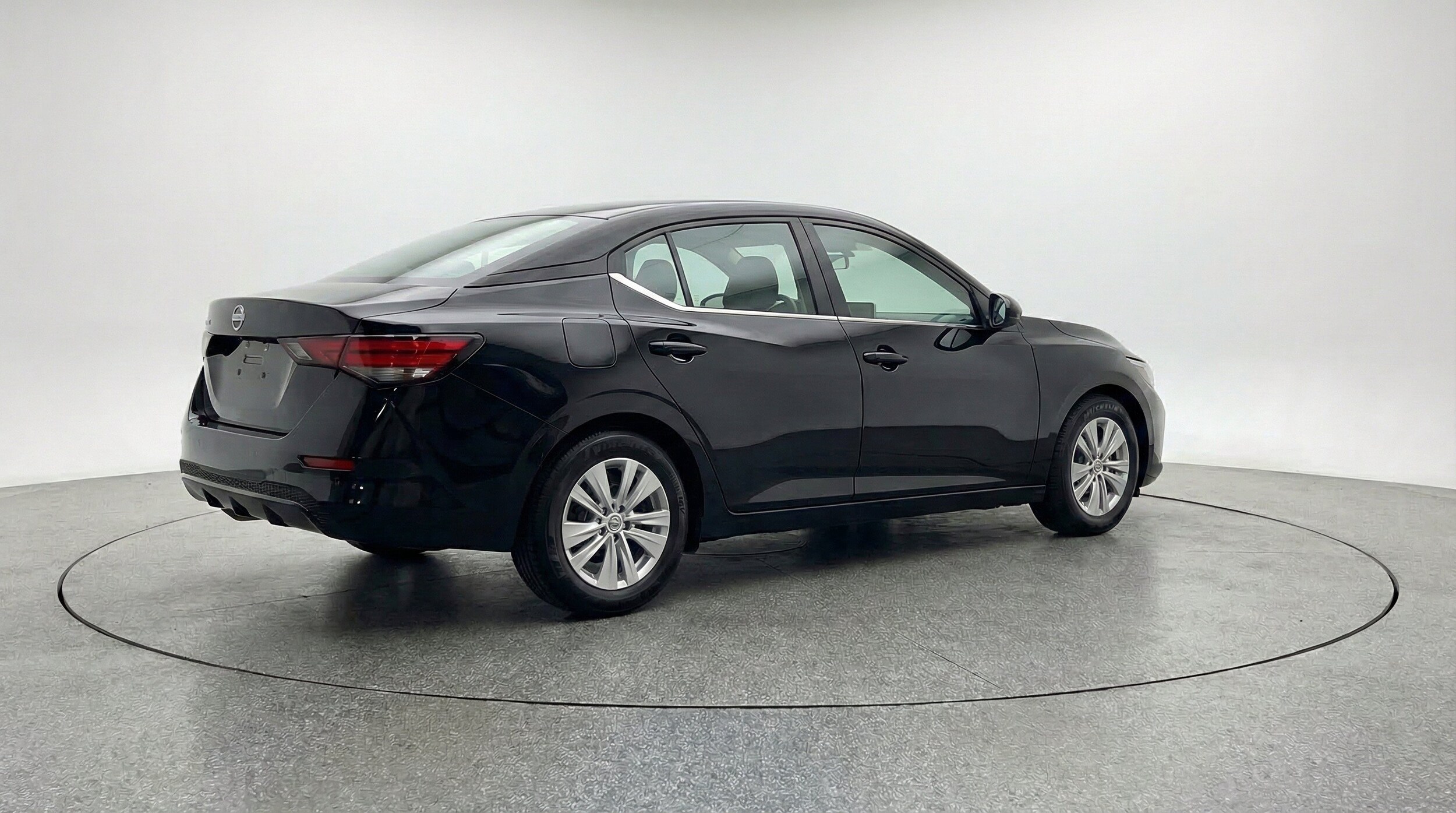 Thumbnail: 2025 Nissan Sentra - 9