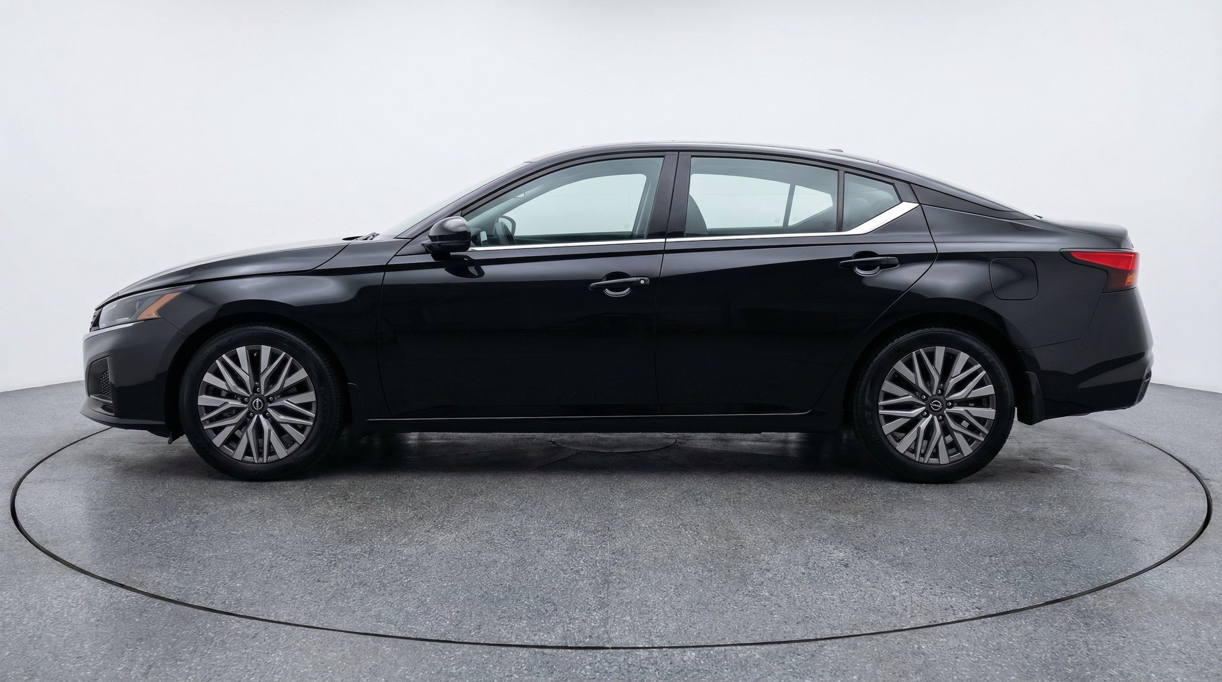 Thumbnail: 2026 Nissan Altima - 5
