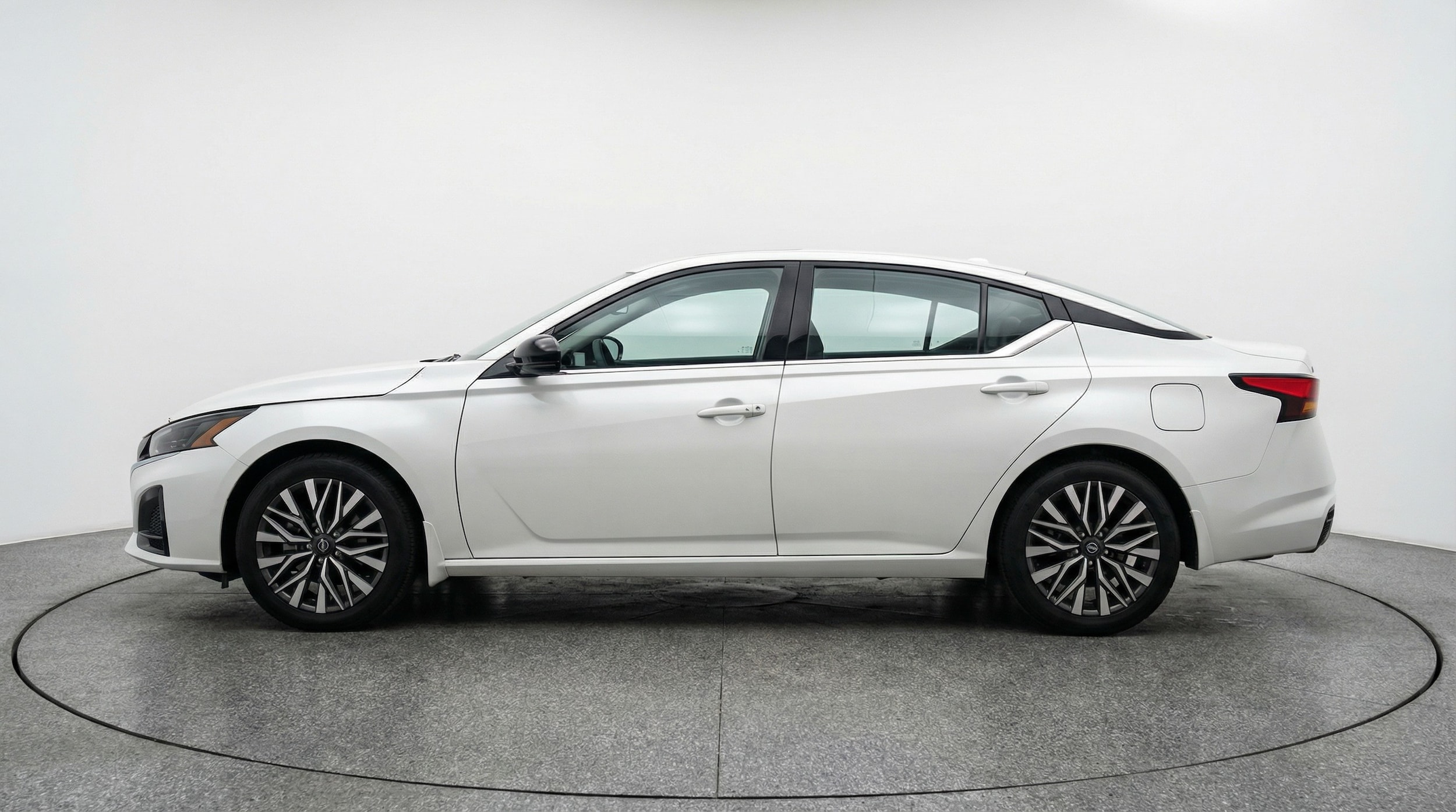 Thumbnail: 2025 Nissan Altima - 4