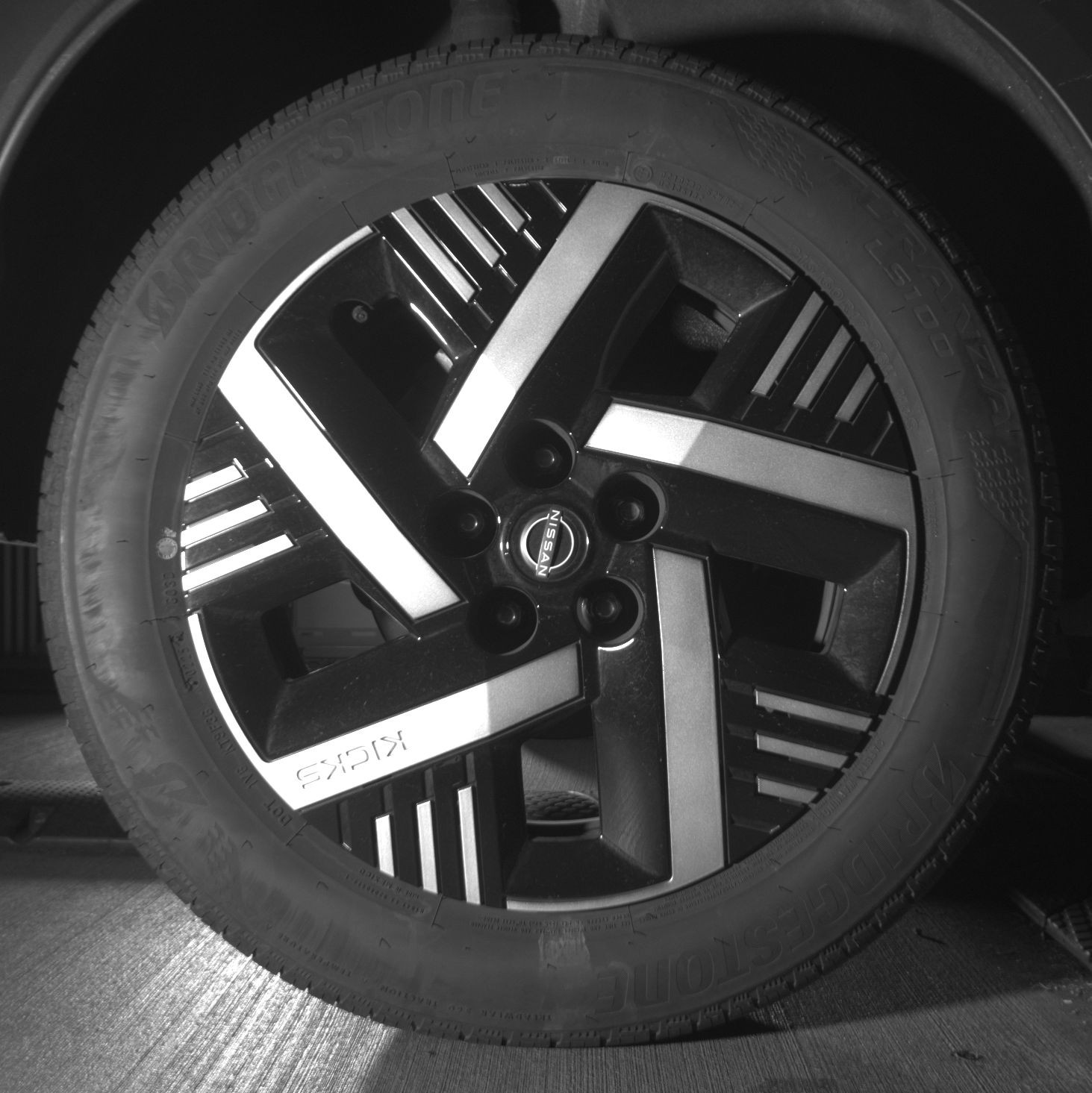 Thumbnail: 2025 Nissan Kicks - 12