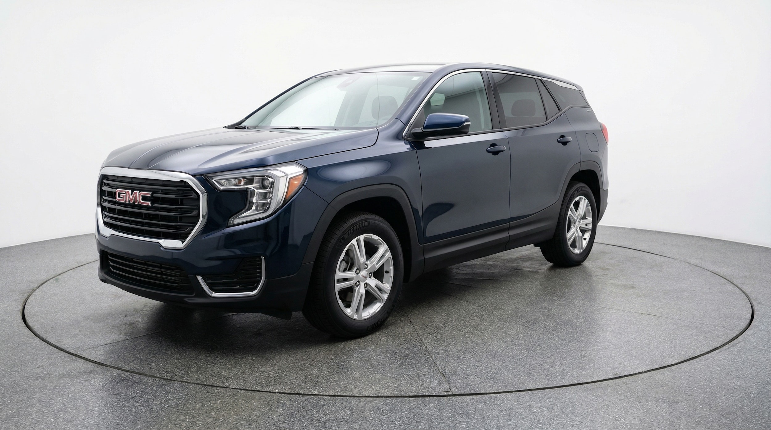 Thumbnail: 2024 GMC Terrain - 3