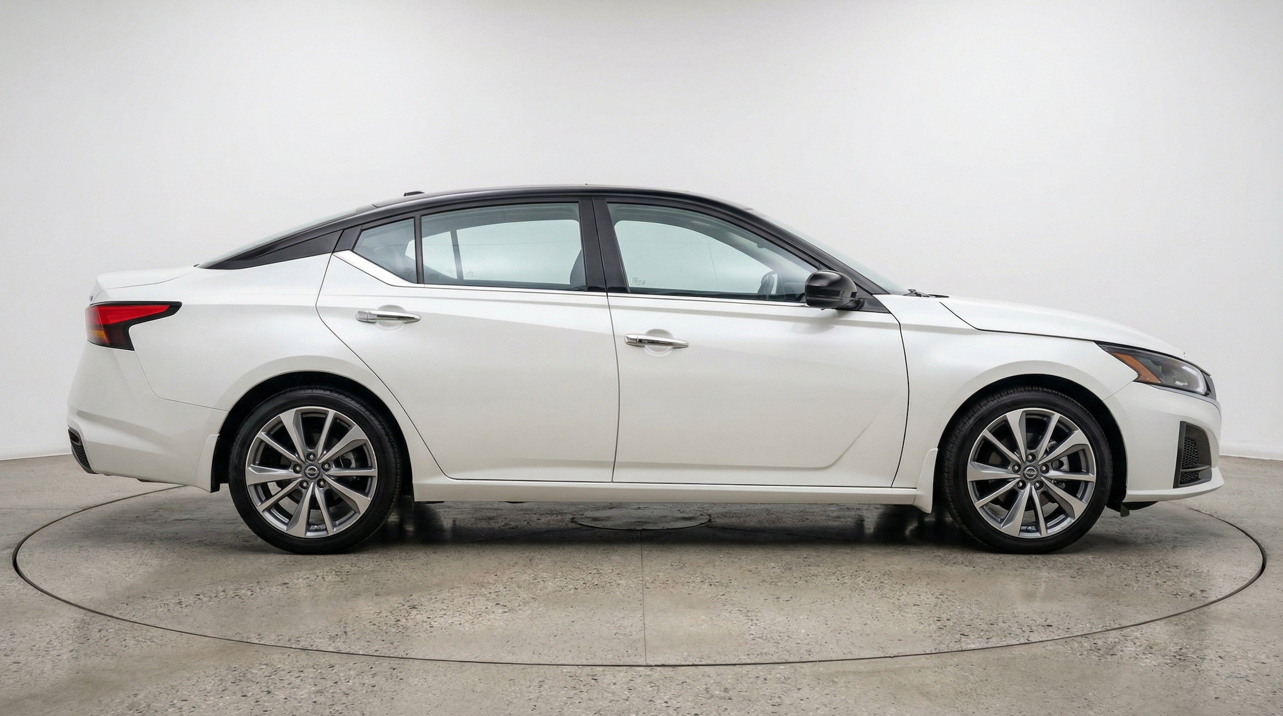 Thumbnail: 2025 Nissan Altima - 11